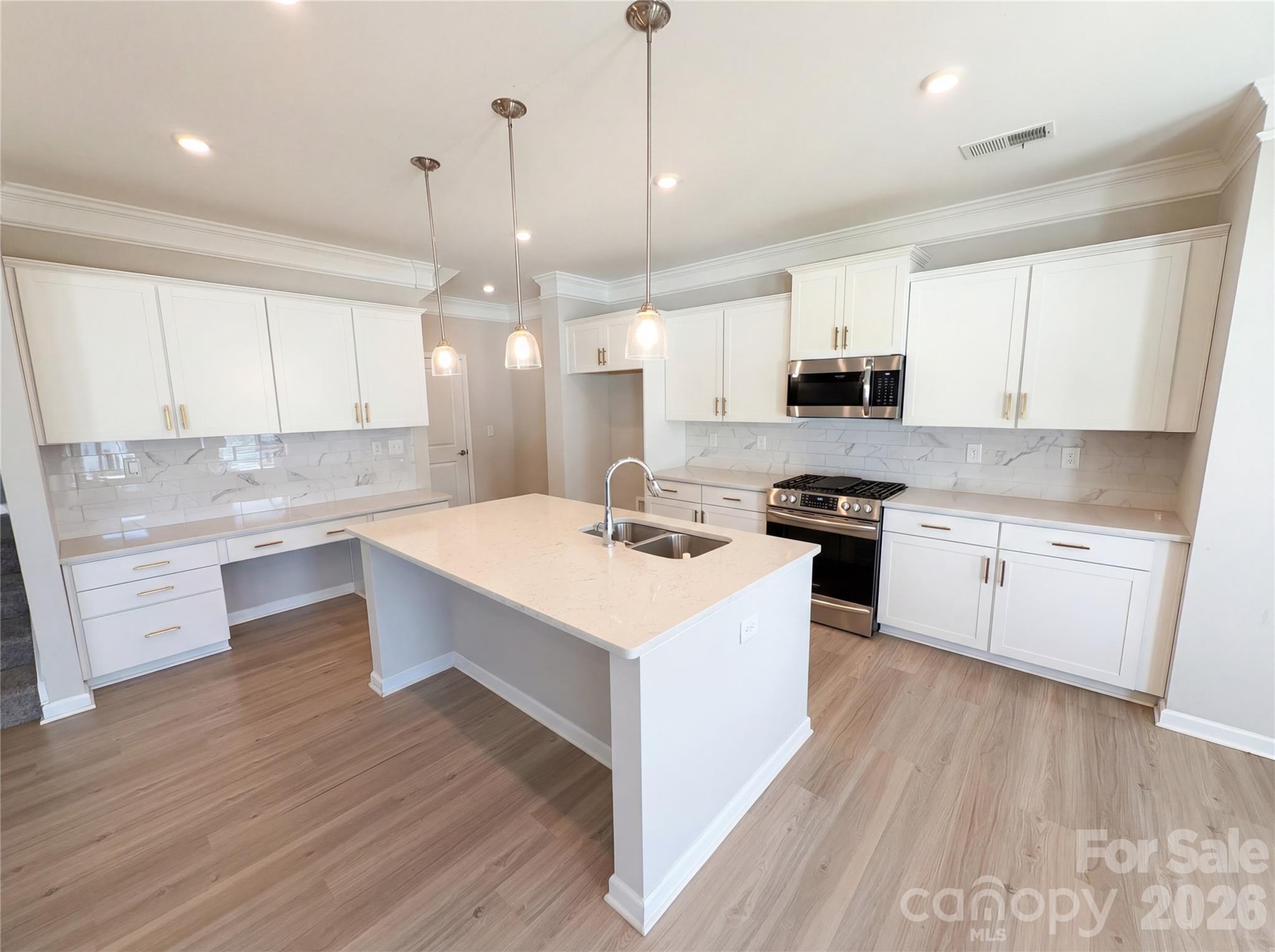 617 Ardsley Drive — Locust