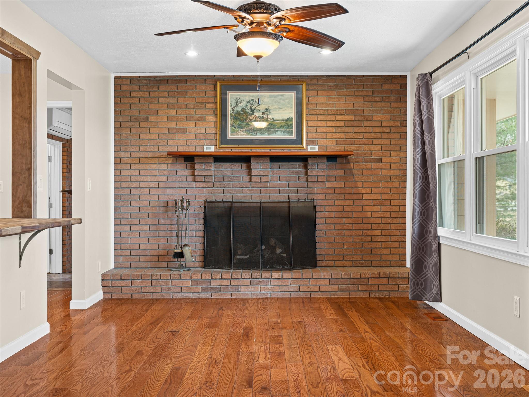 1034 S Orchard Road — Flat Rock