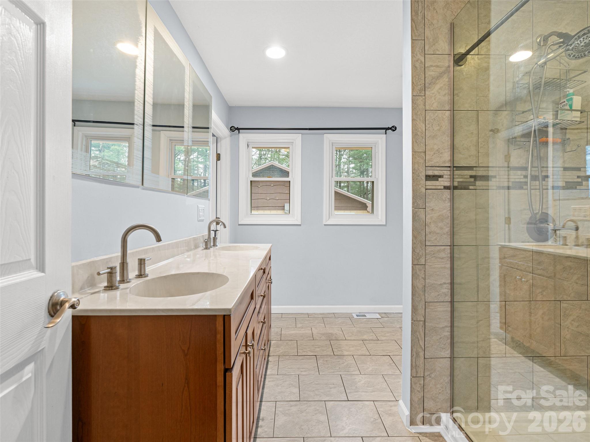 1034 S Orchard Road — Flat Rock