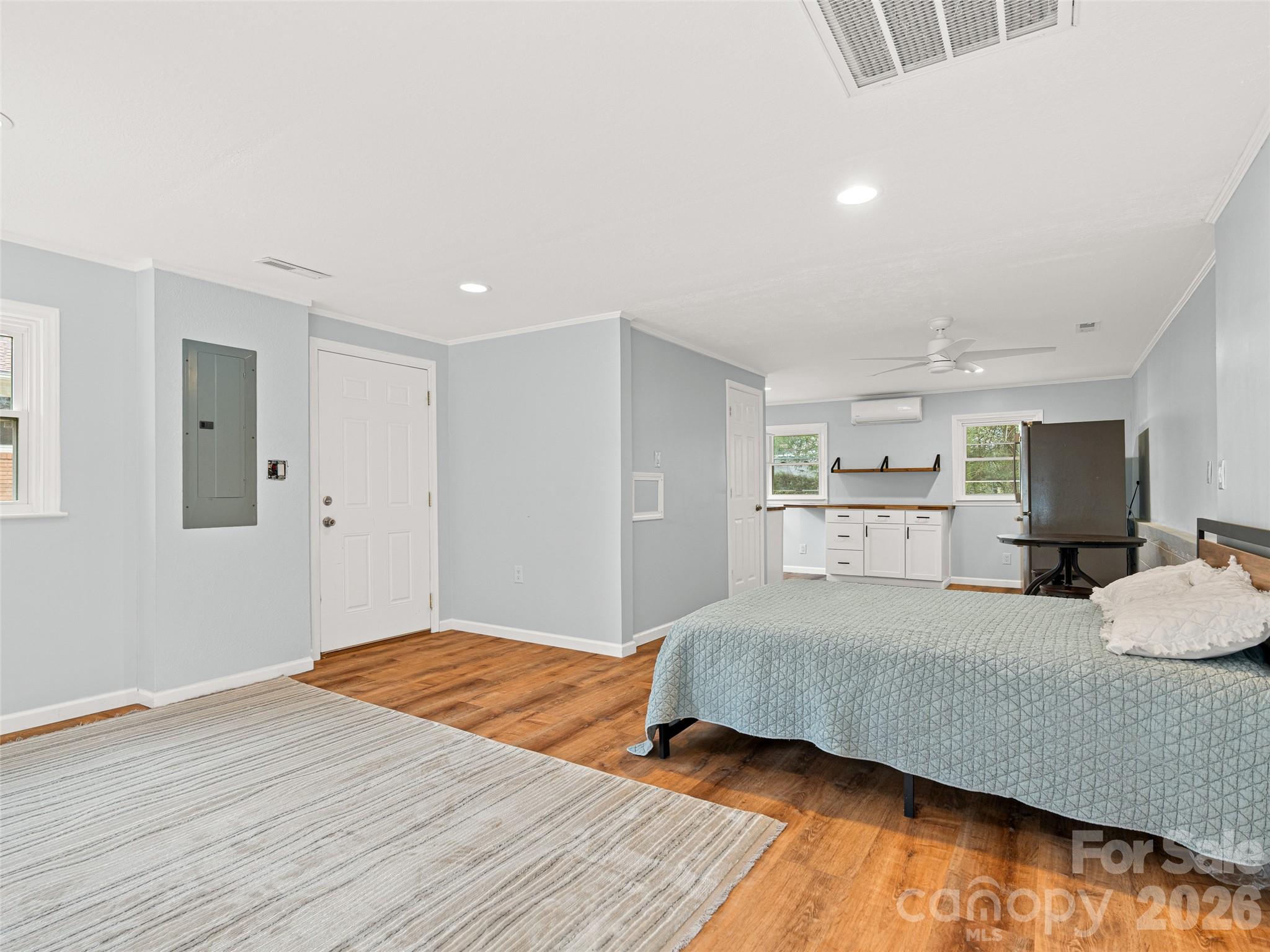 1034 S Orchard Road — Flat Rock