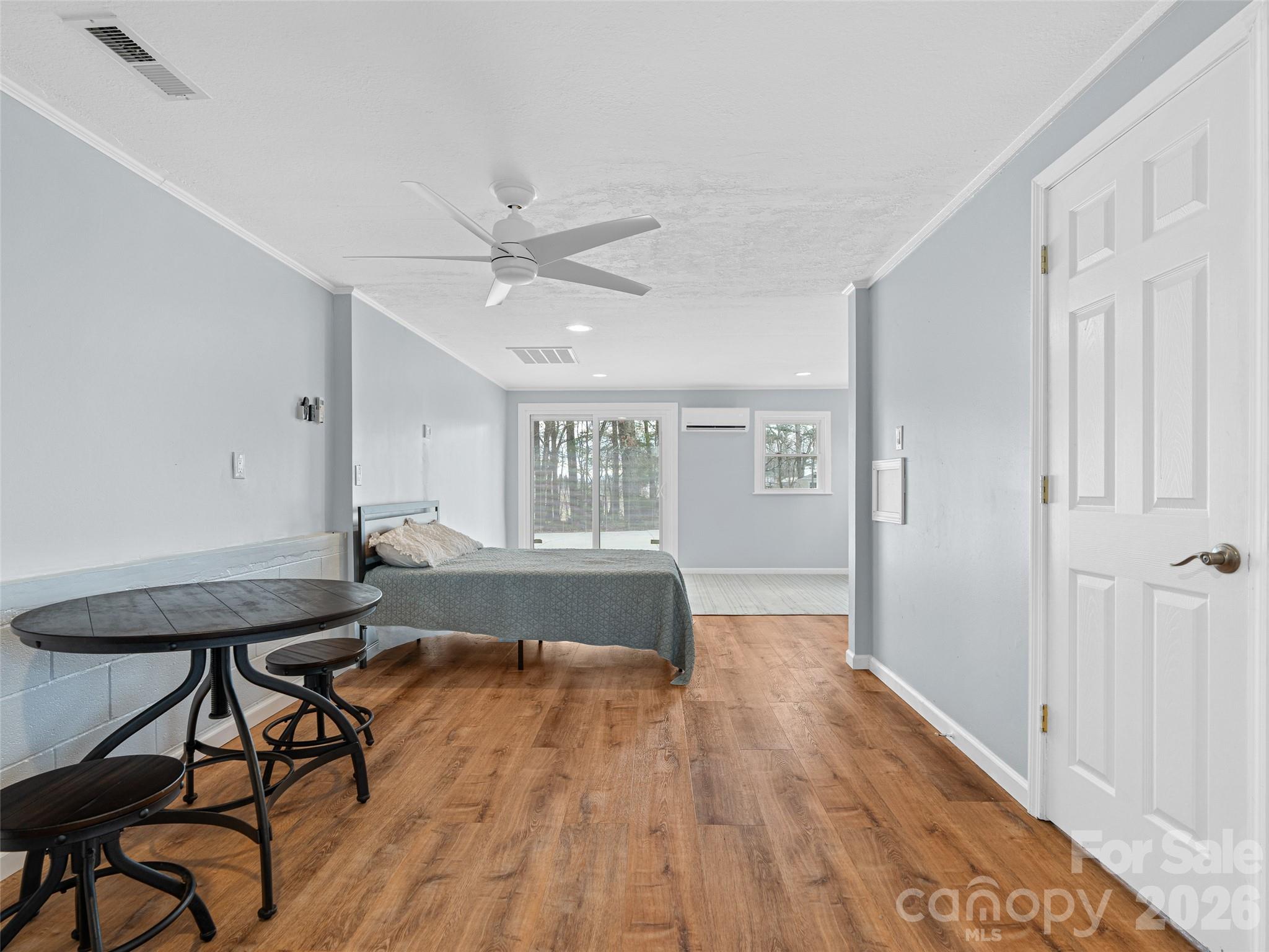 1034 S Orchard Road — Flat Rock