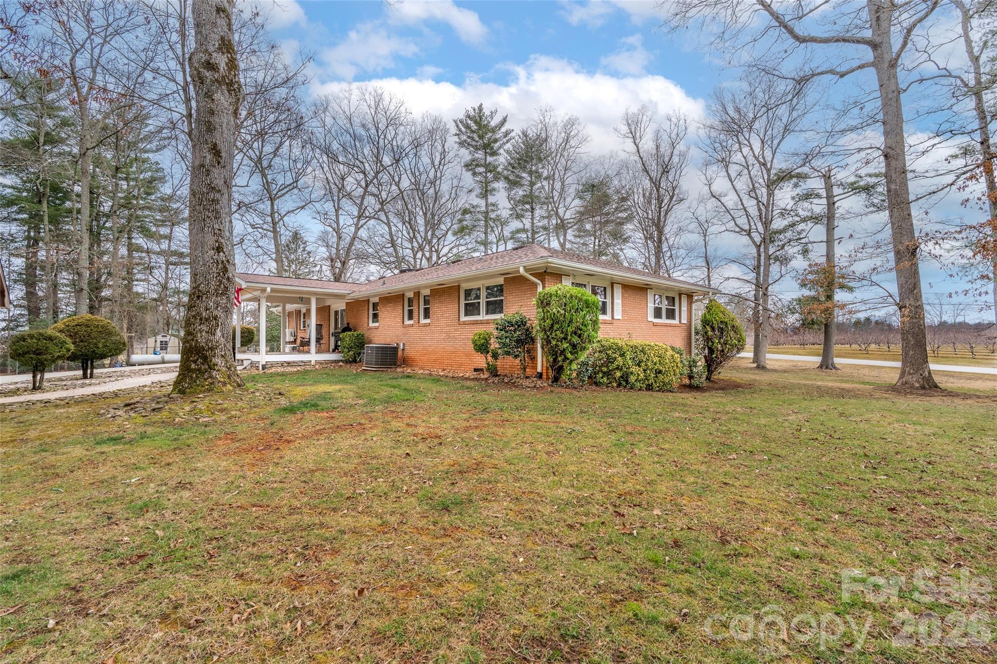 1034 S Orchard Road — Flat Rock