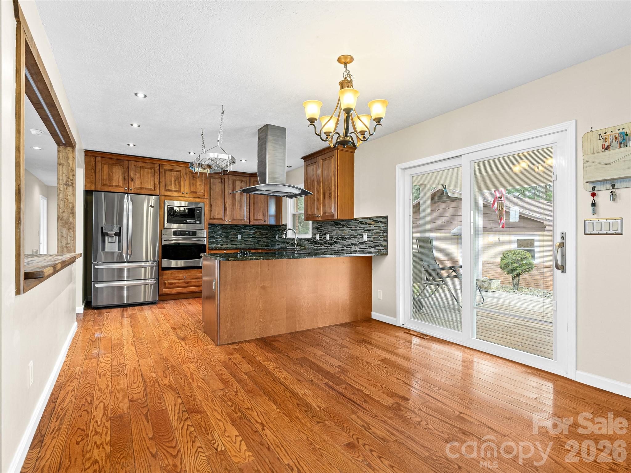1034 S Orchard Road — Flat Rock