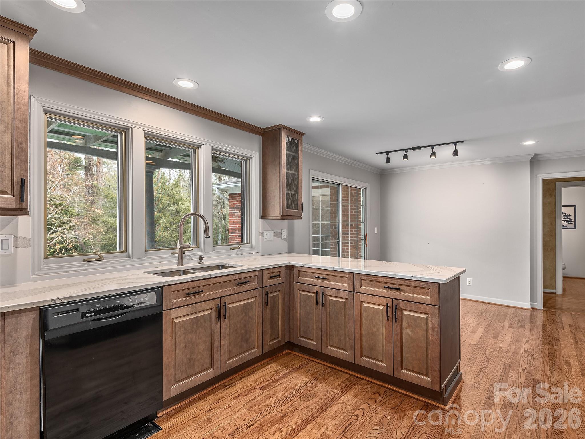 110 Glengary Drive — Flat Rock