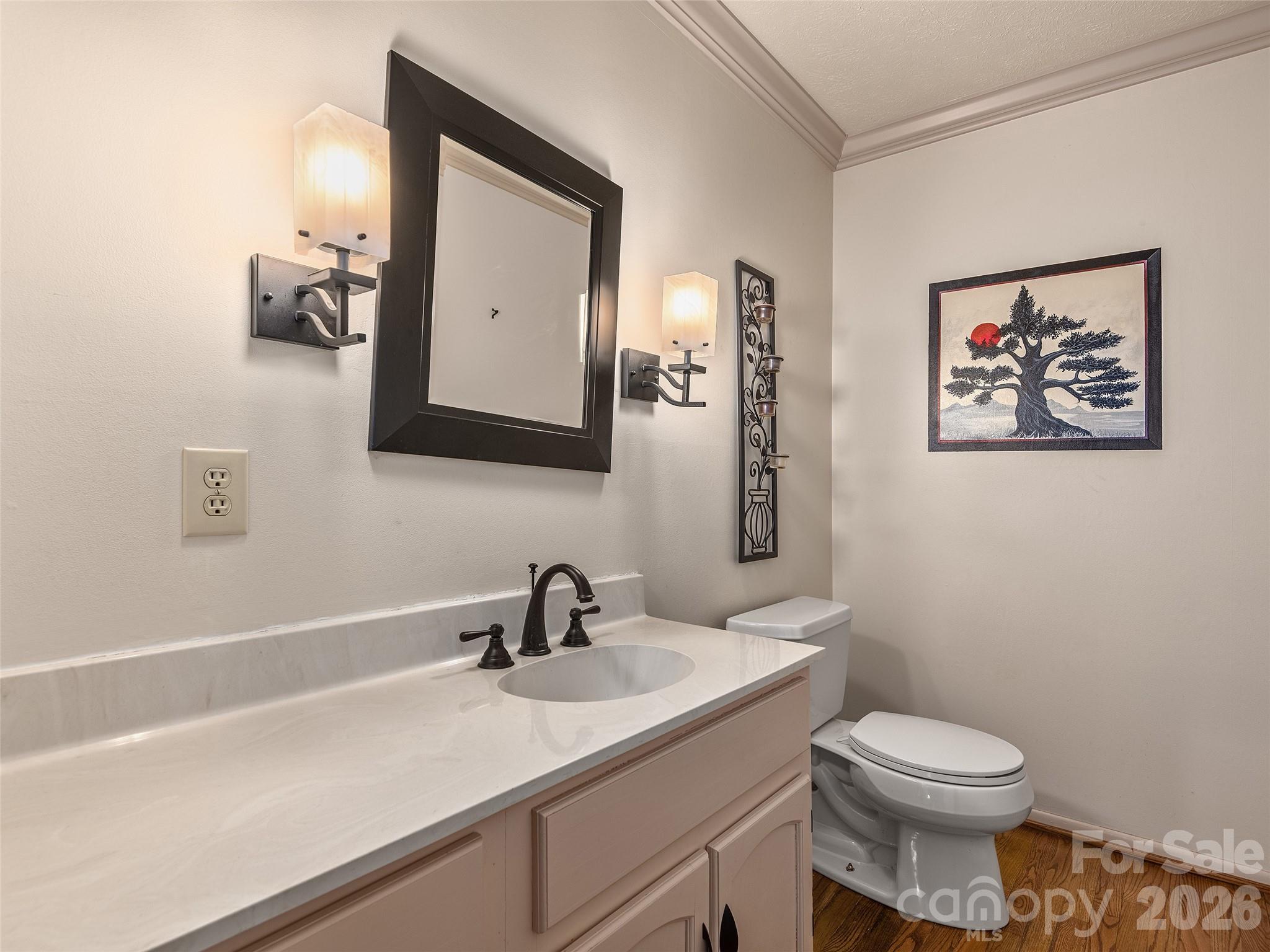 110 Glengary Drive — Flat Rock