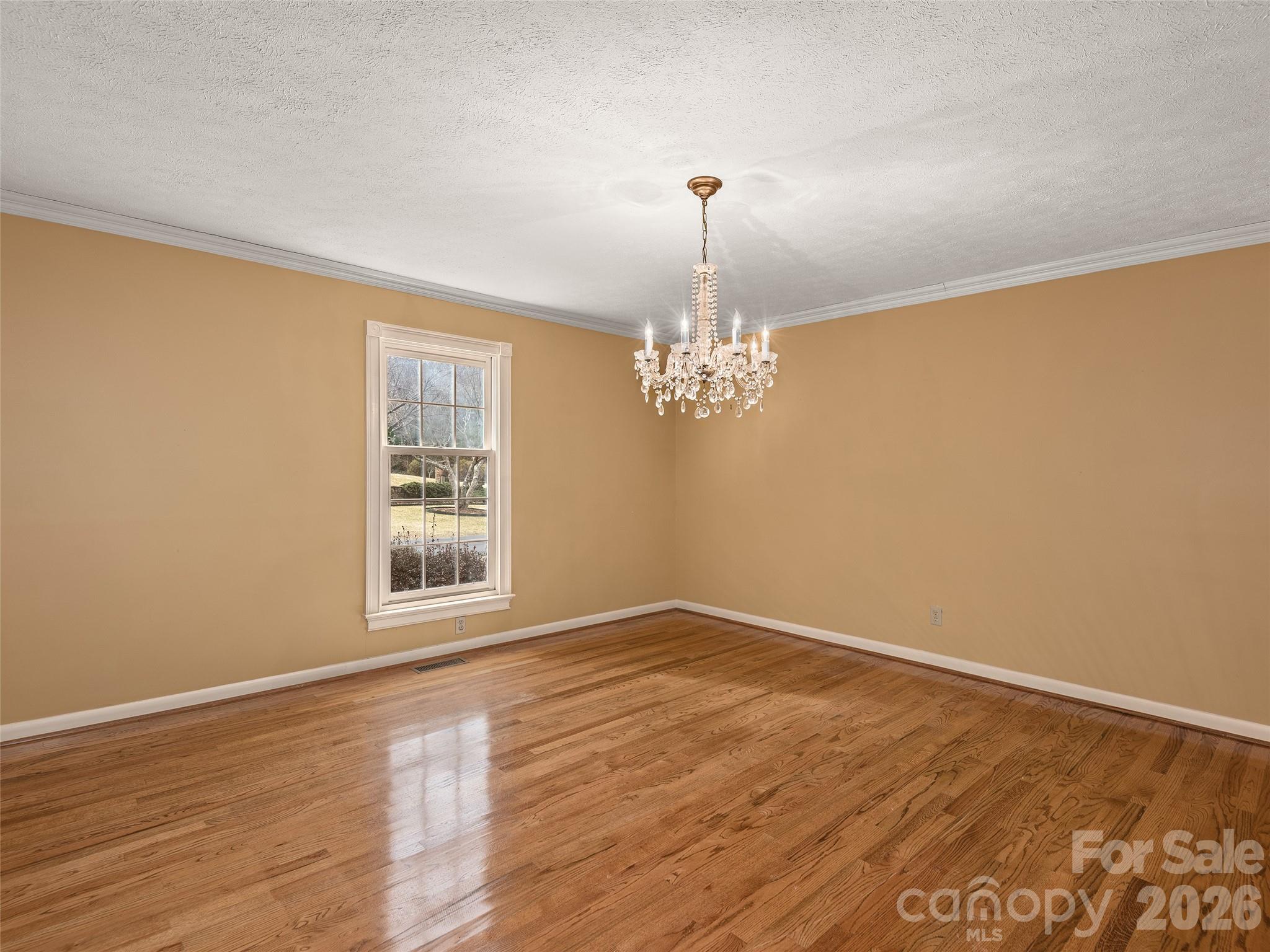 110 Glengary Drive — Flat Rock