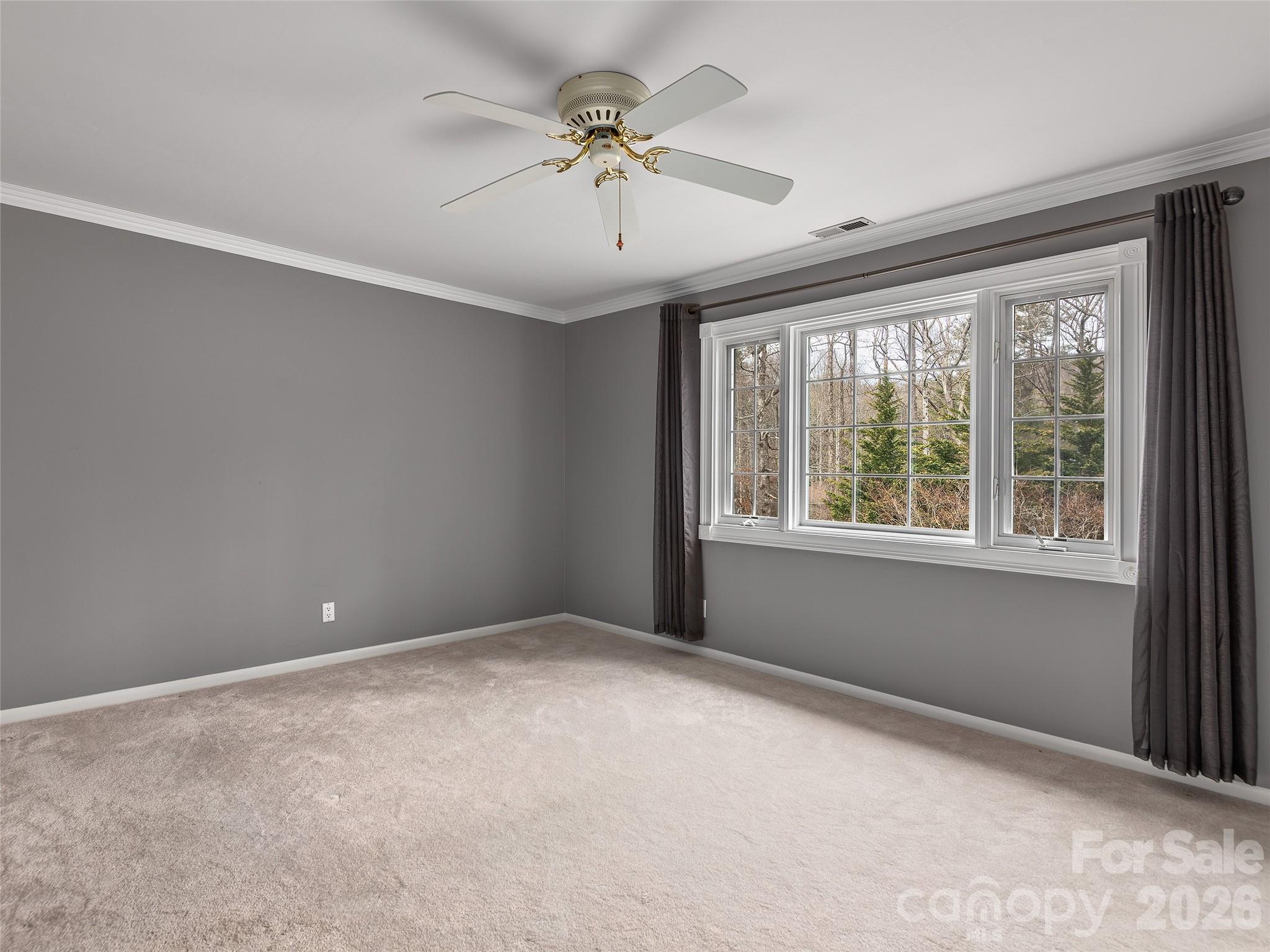 110 Glengary Drive — Flat Rock