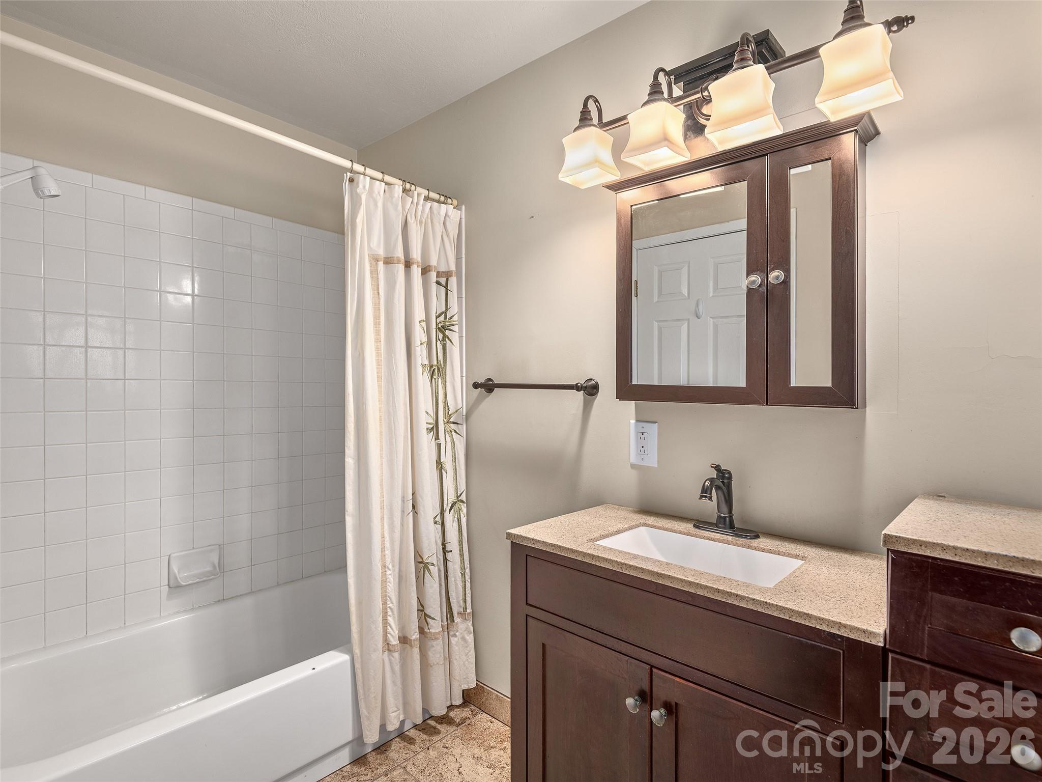 110 Glengary Drive — Flat Rock