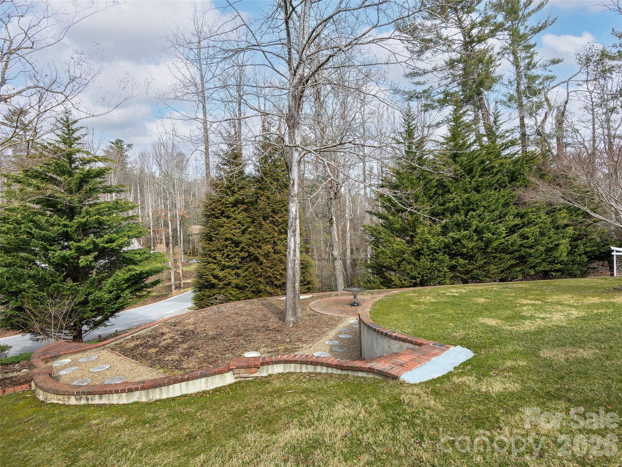 110 Glengary Drive — Flat Rock