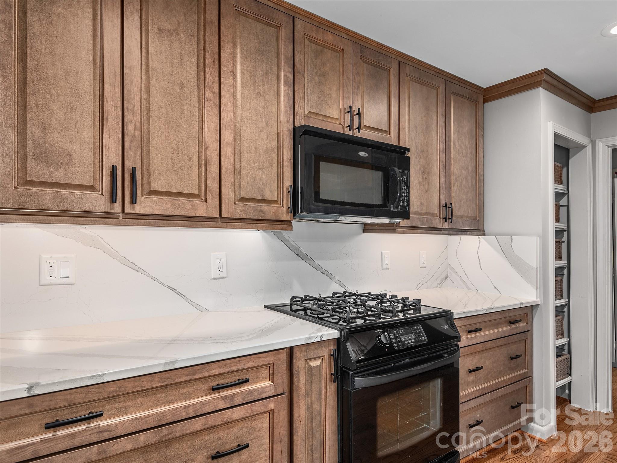 110 Glengary Drive — Flat Rock