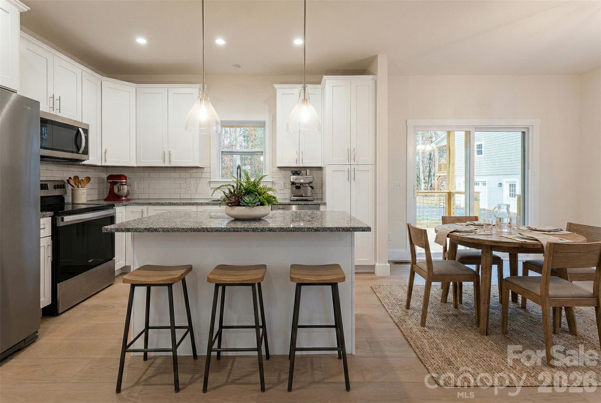 169 Cascade Ridge Road — Fairview