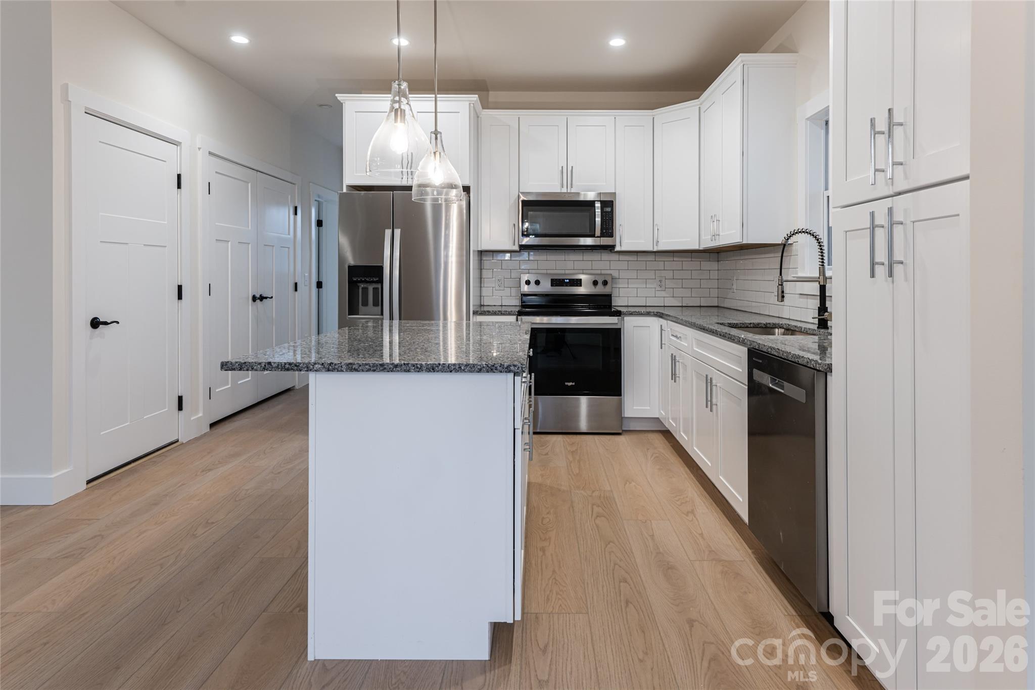 169 Cascade Ridge Road — Fairview
