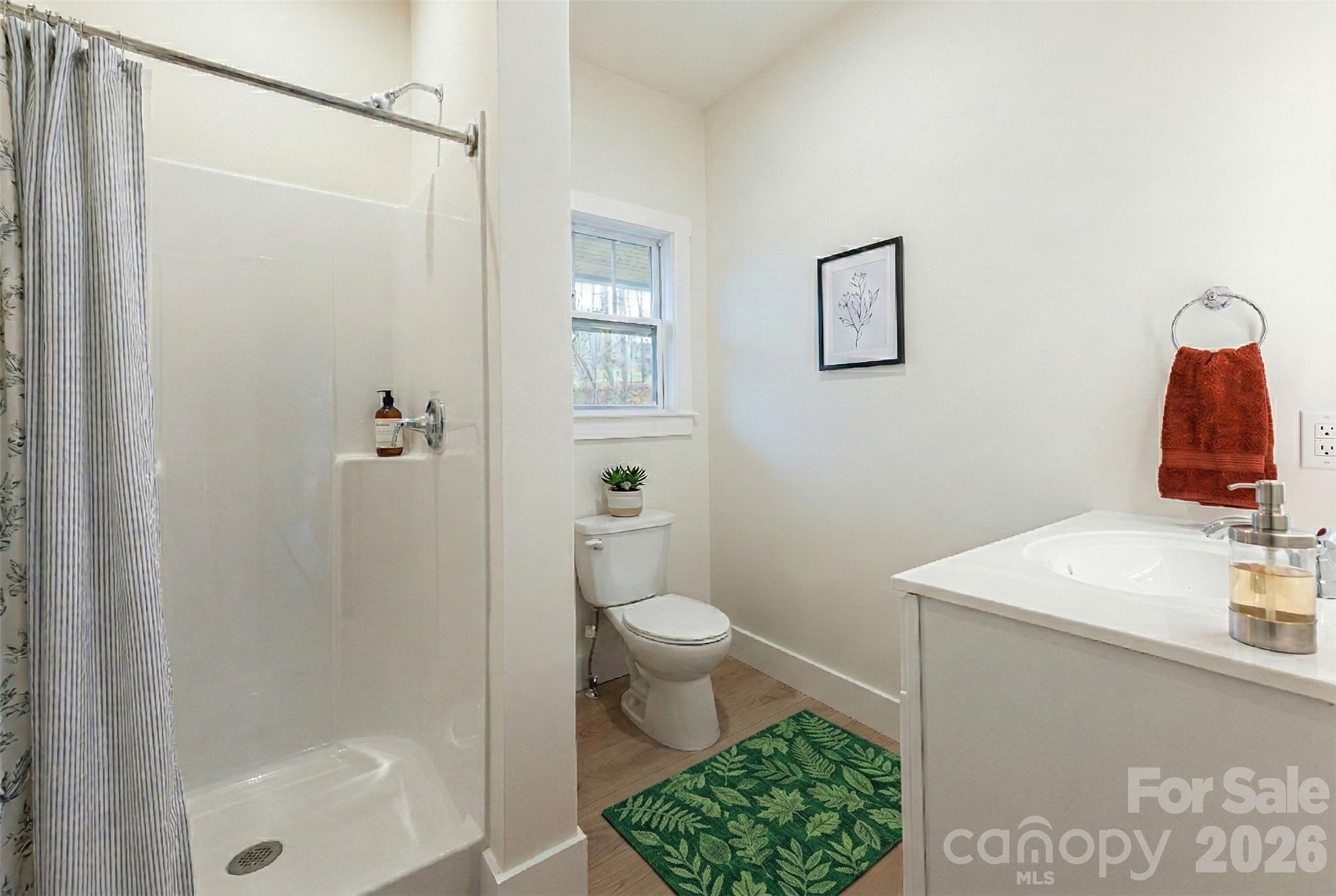 169 Cascade Ridge Road — Fairview