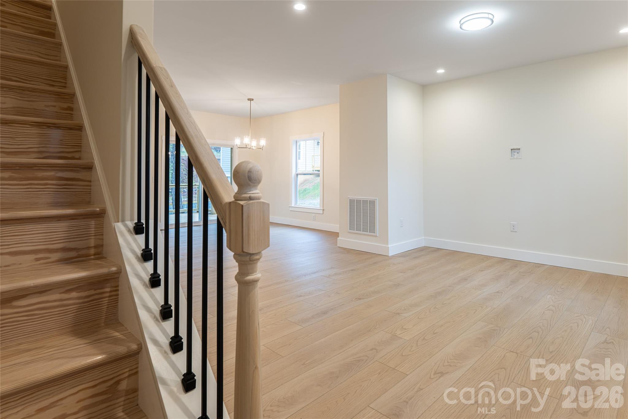 169 Cascade Ridge Road — Fairview