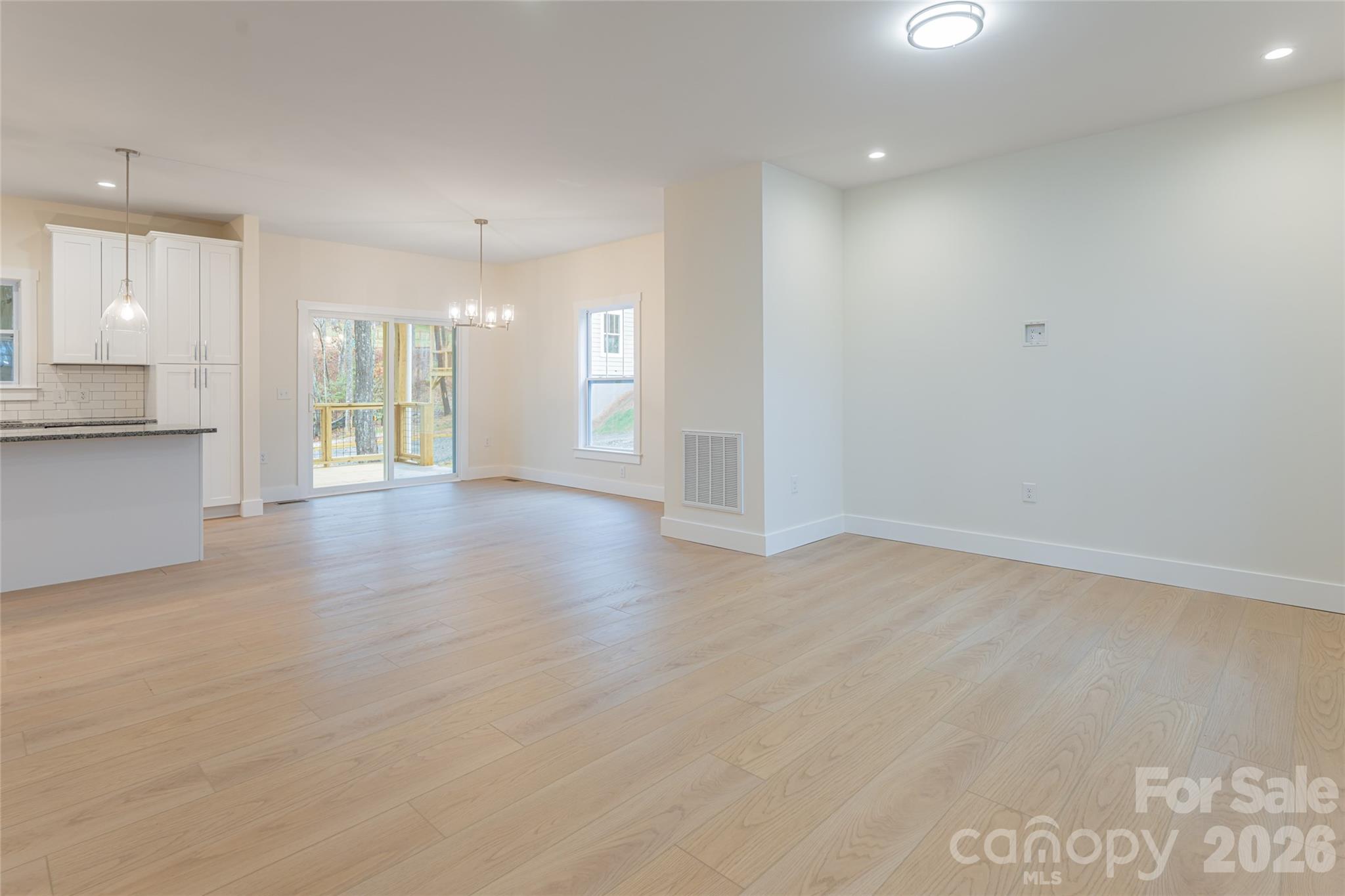 169 Cascade Ridge Road — Fairview