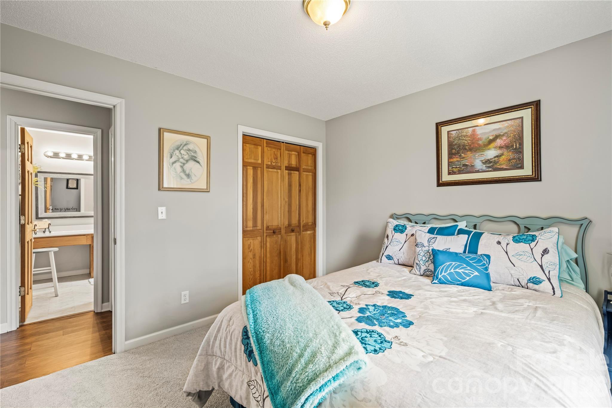 112 Bridlewood Trail — Mills River