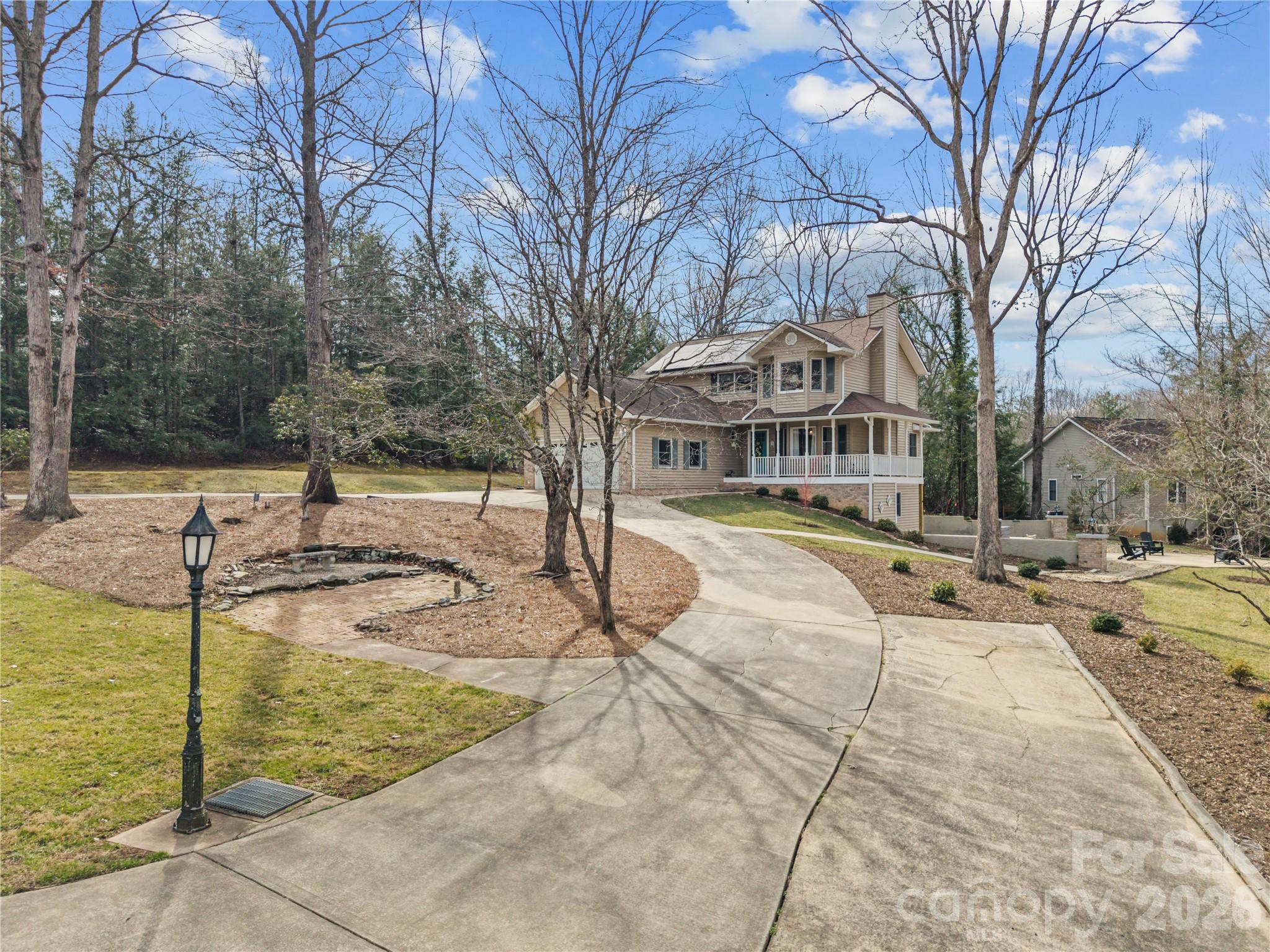112 Bridlewood Trail — Mills River