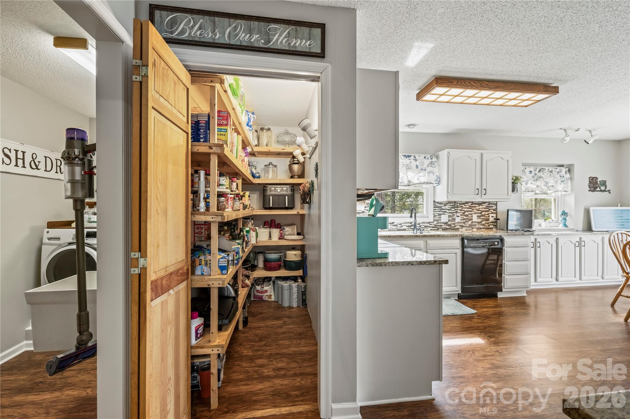 112 Bridlewood Trail — Mills River