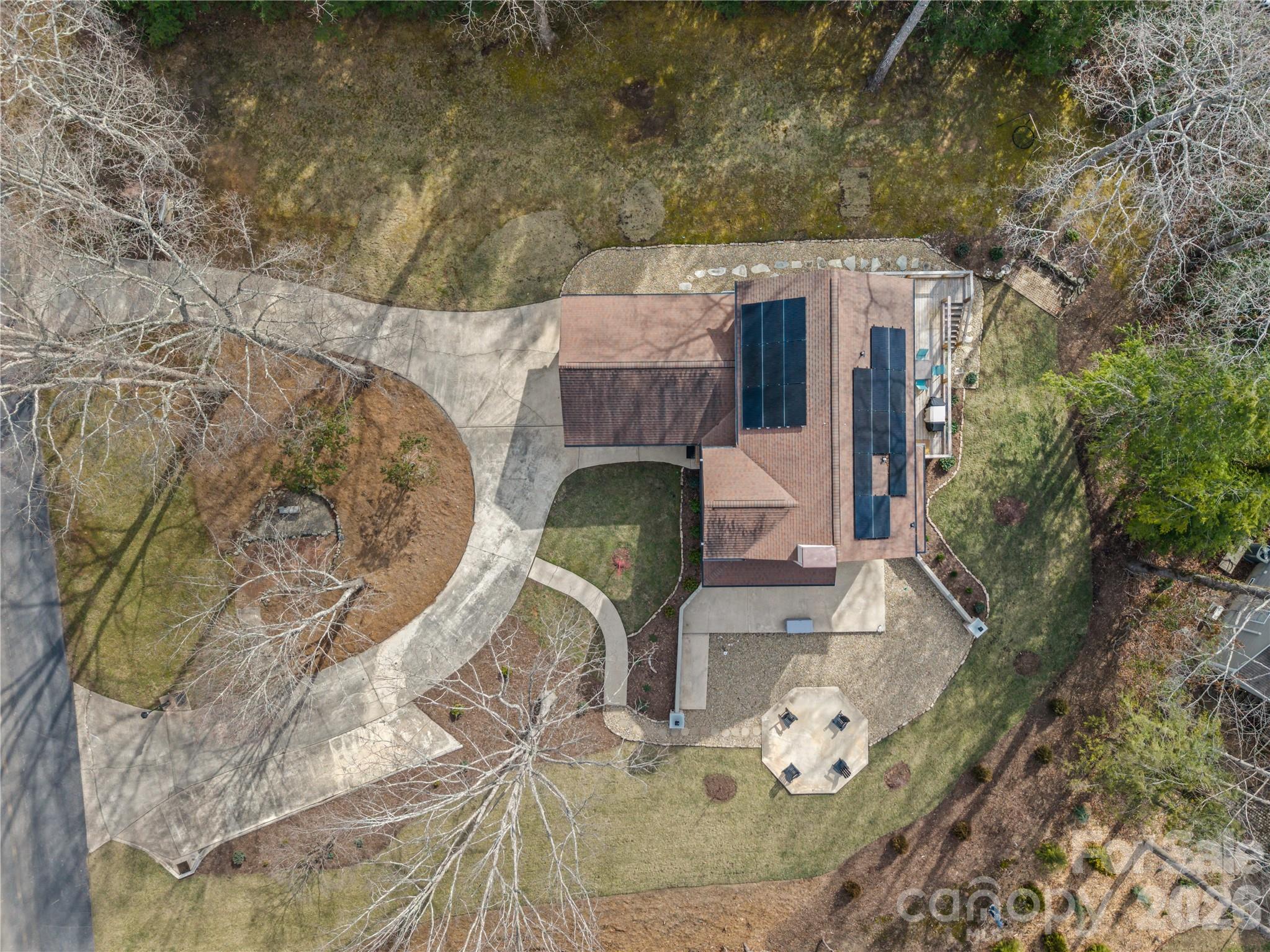 112 Bridlewood Trail — Mills River