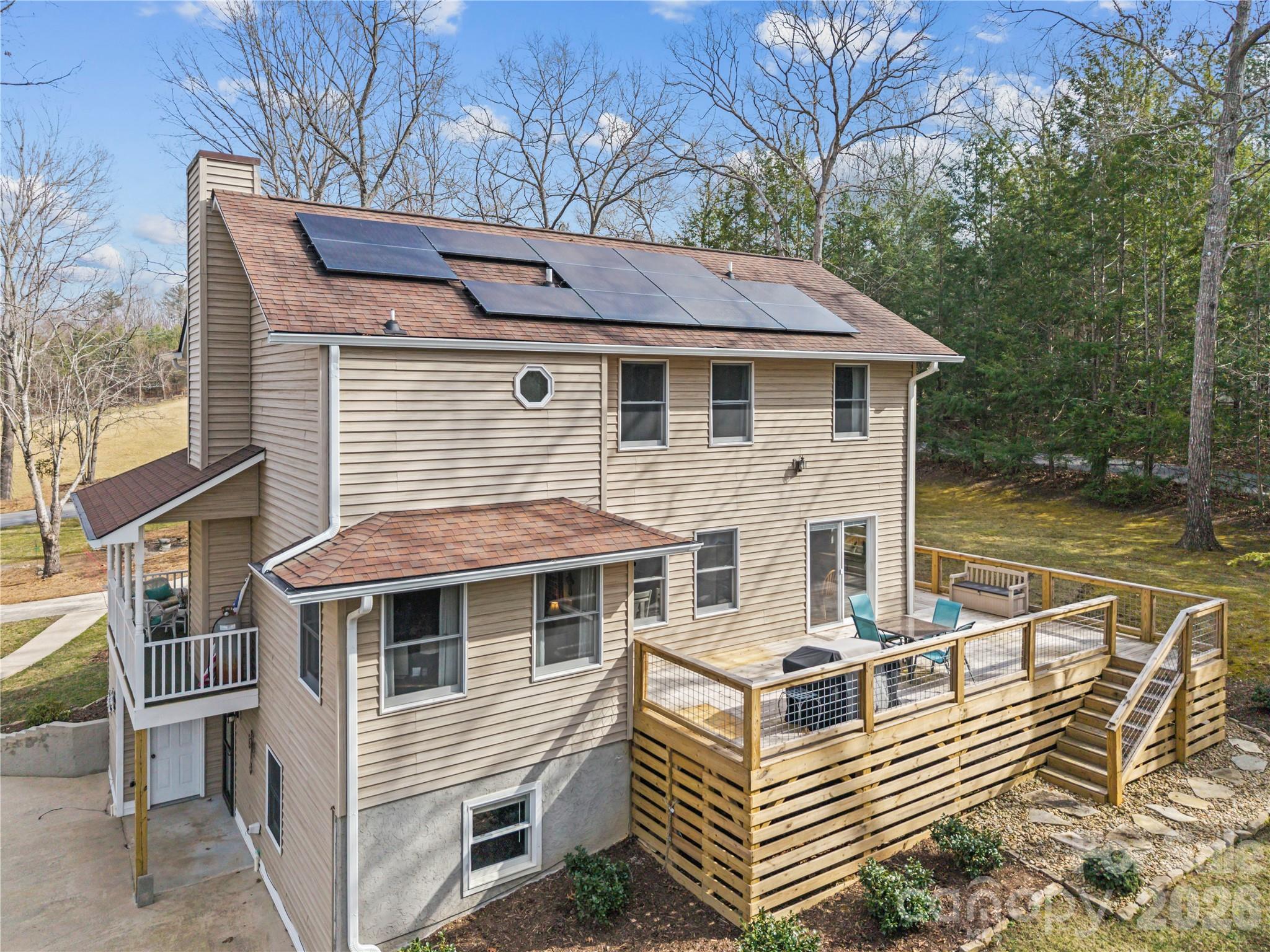 112 Bridlewood Trail — Mills River