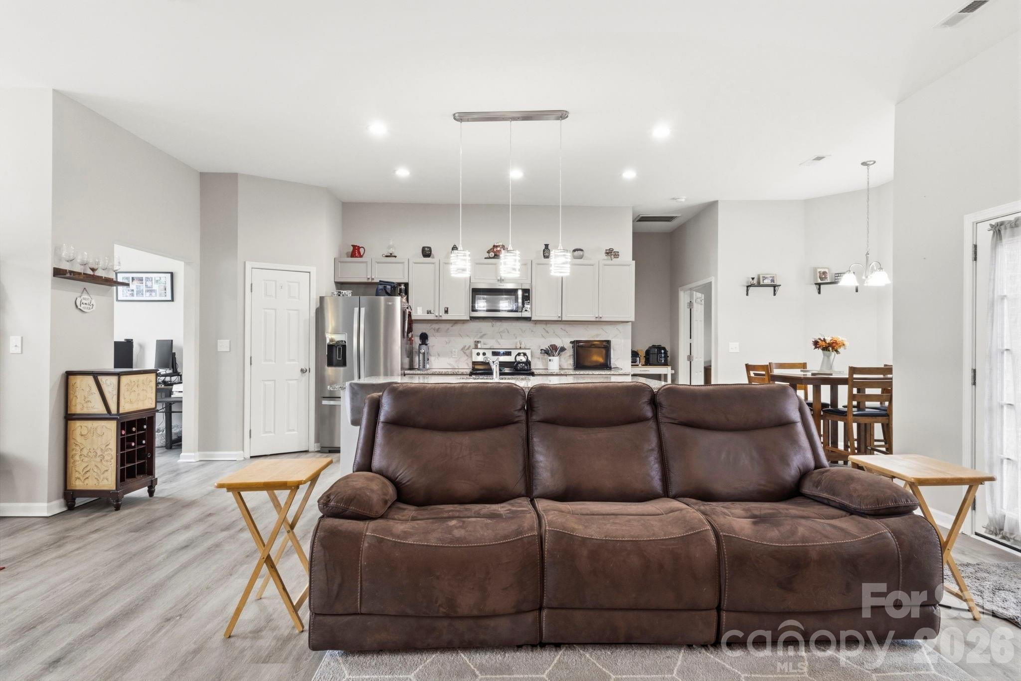 145 Ole Eastpointe Drive — York