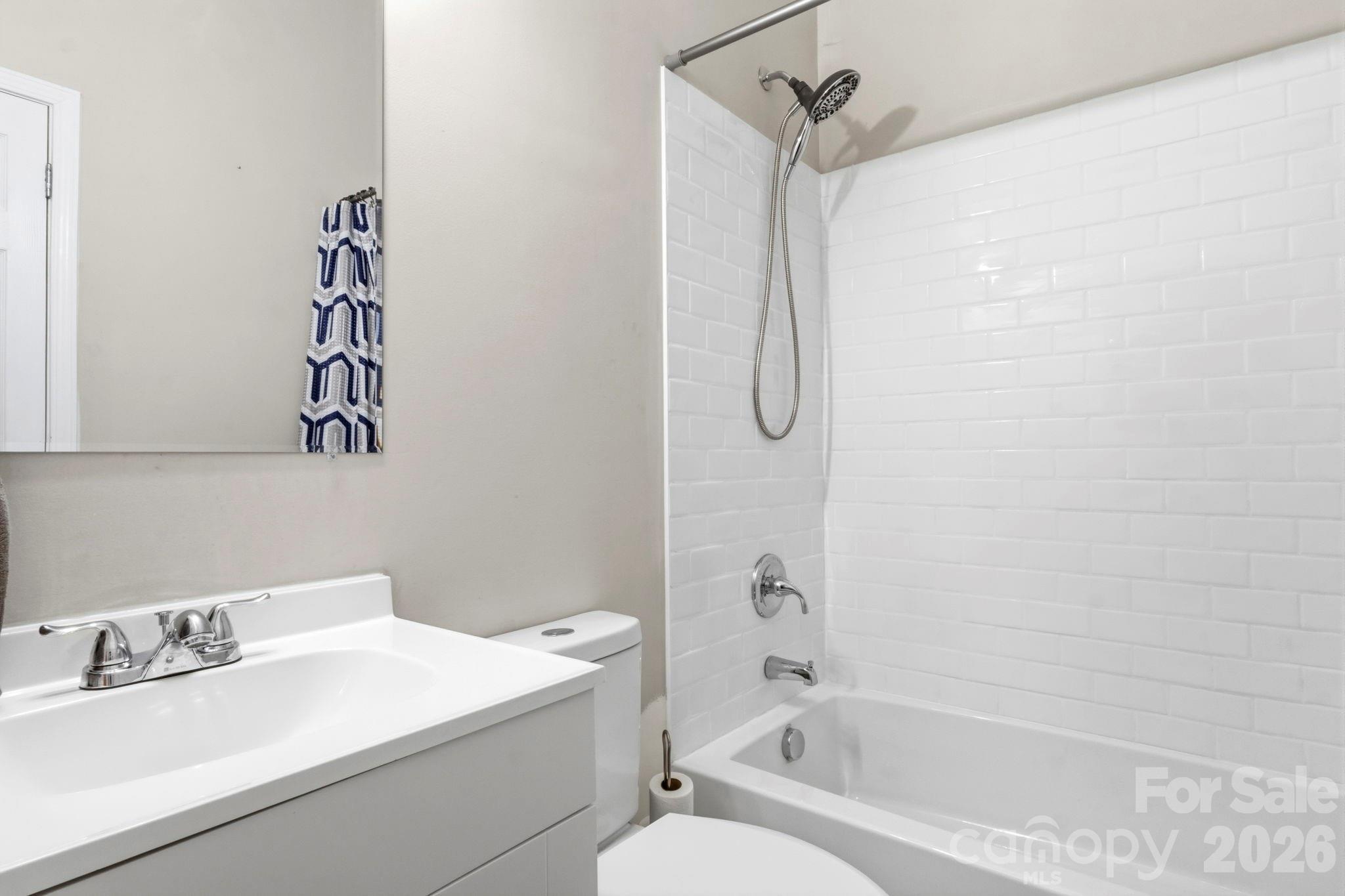 145 Ole Eastpointe Drive — York