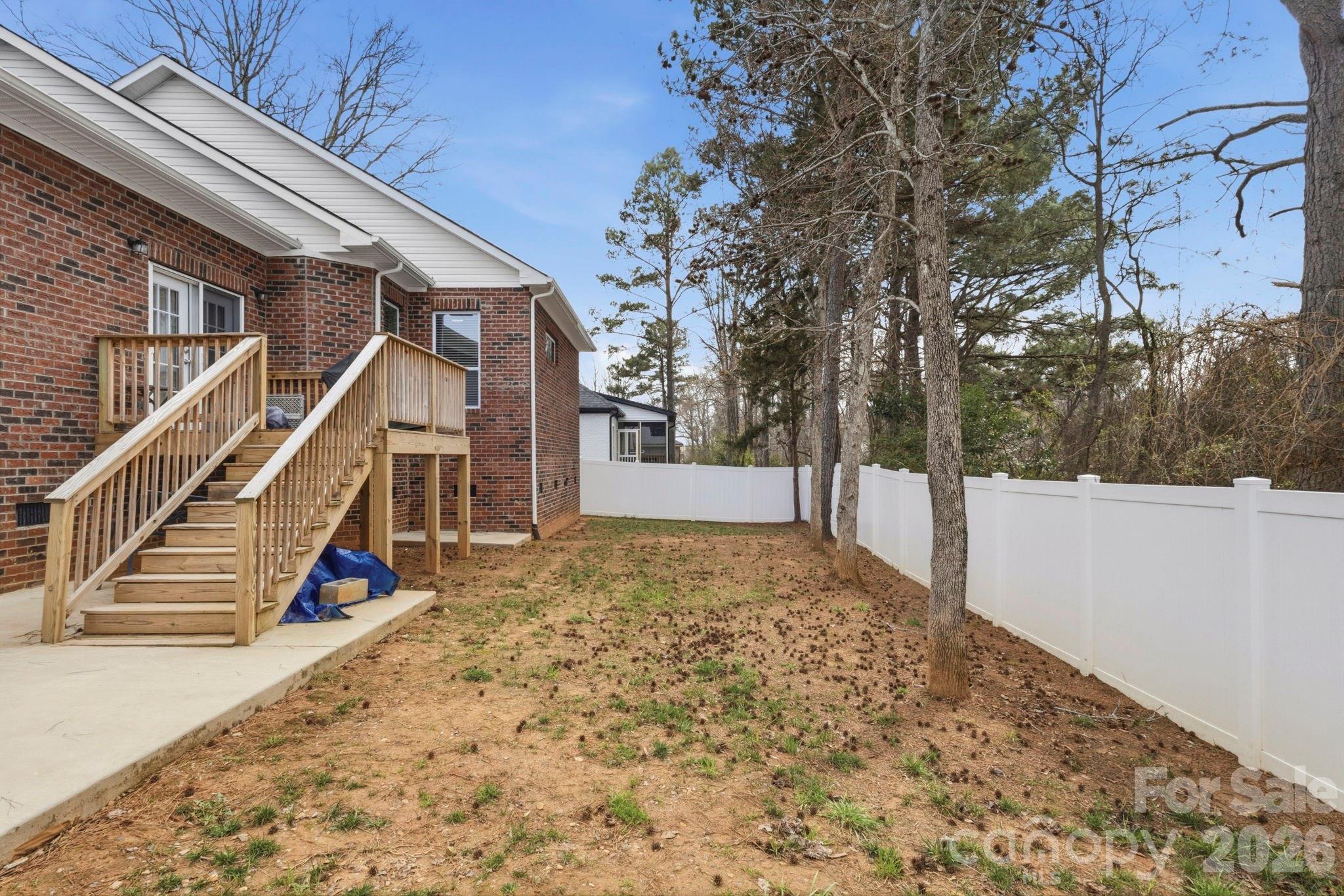 145 Ole Eastpointe Drive — York