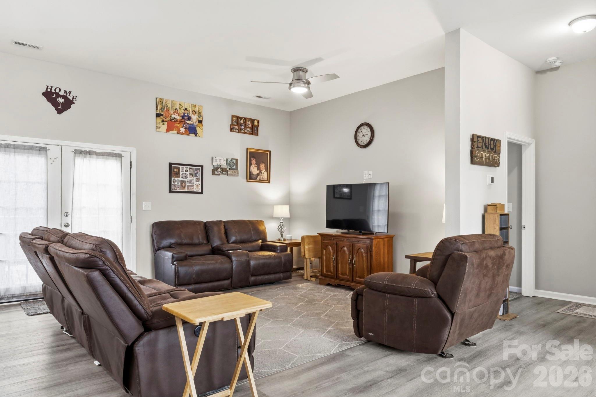 145 Ole Eastpointe Drive — York