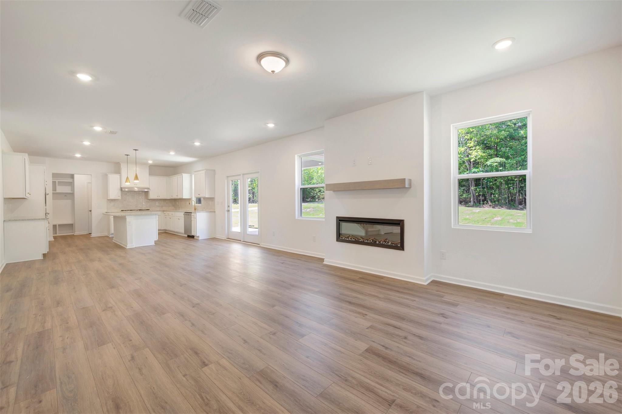211 Amber Glen Drive — Locust