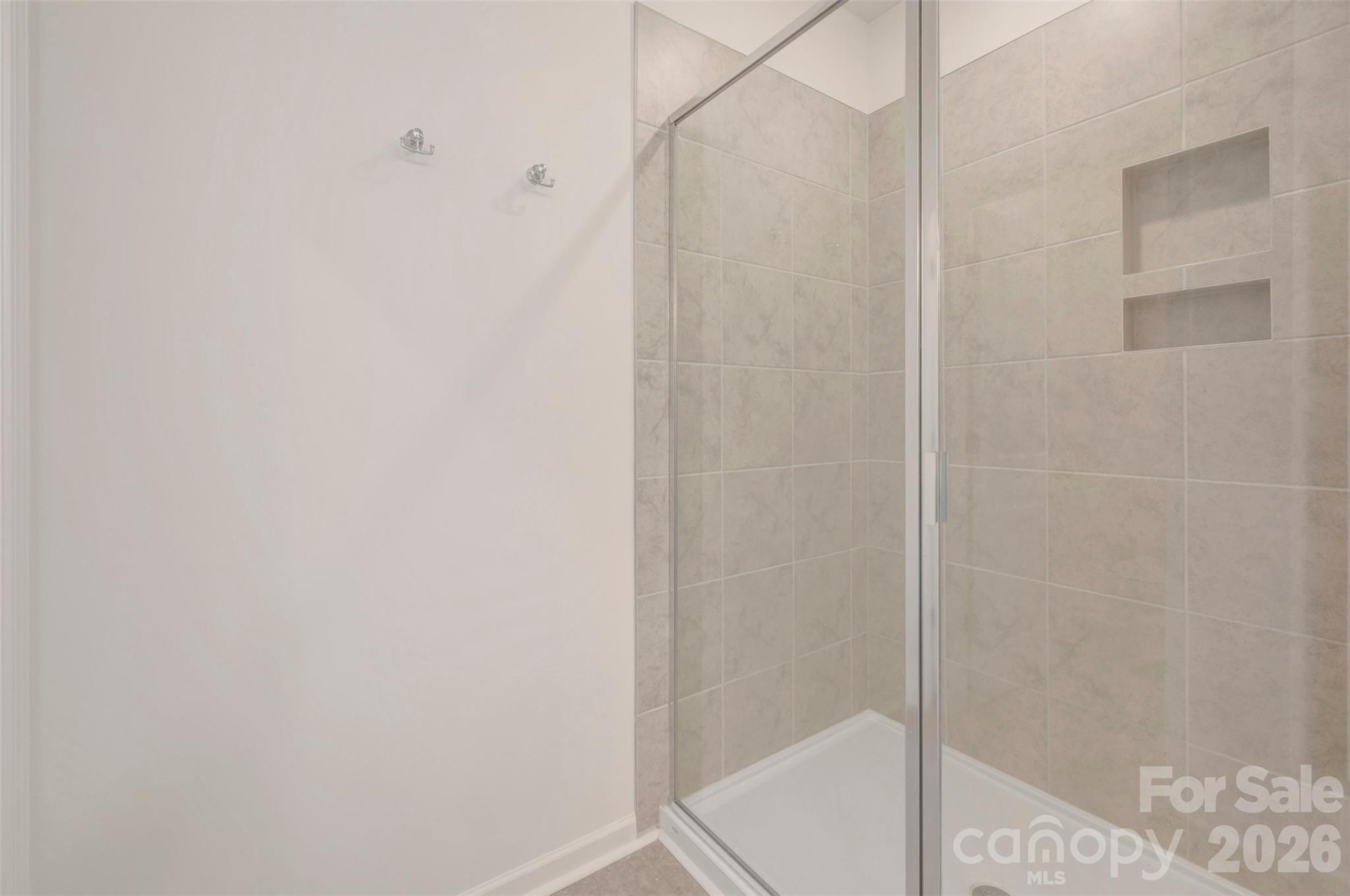 211 Amber Glen Drive — Locust