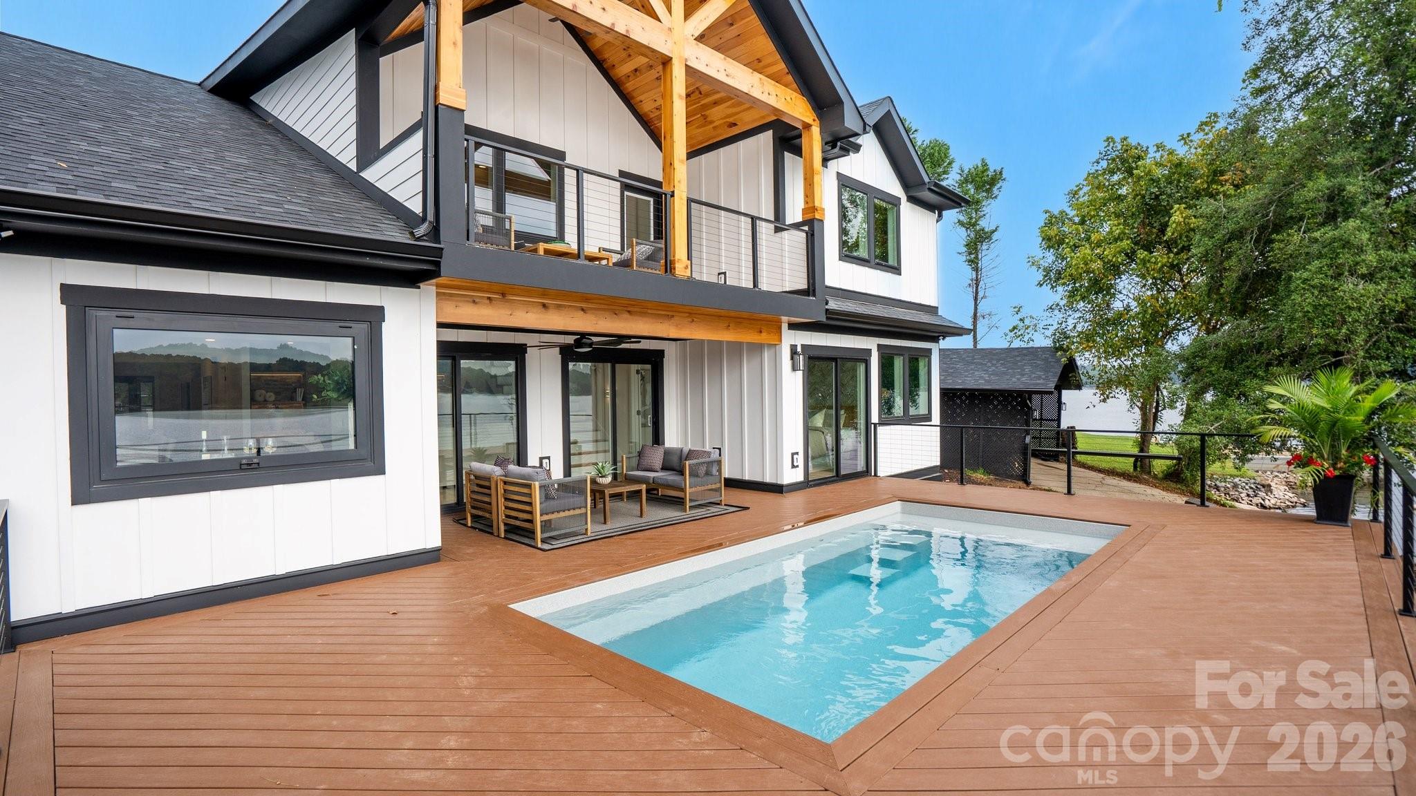 216 Lake Pines Lane — Lexington