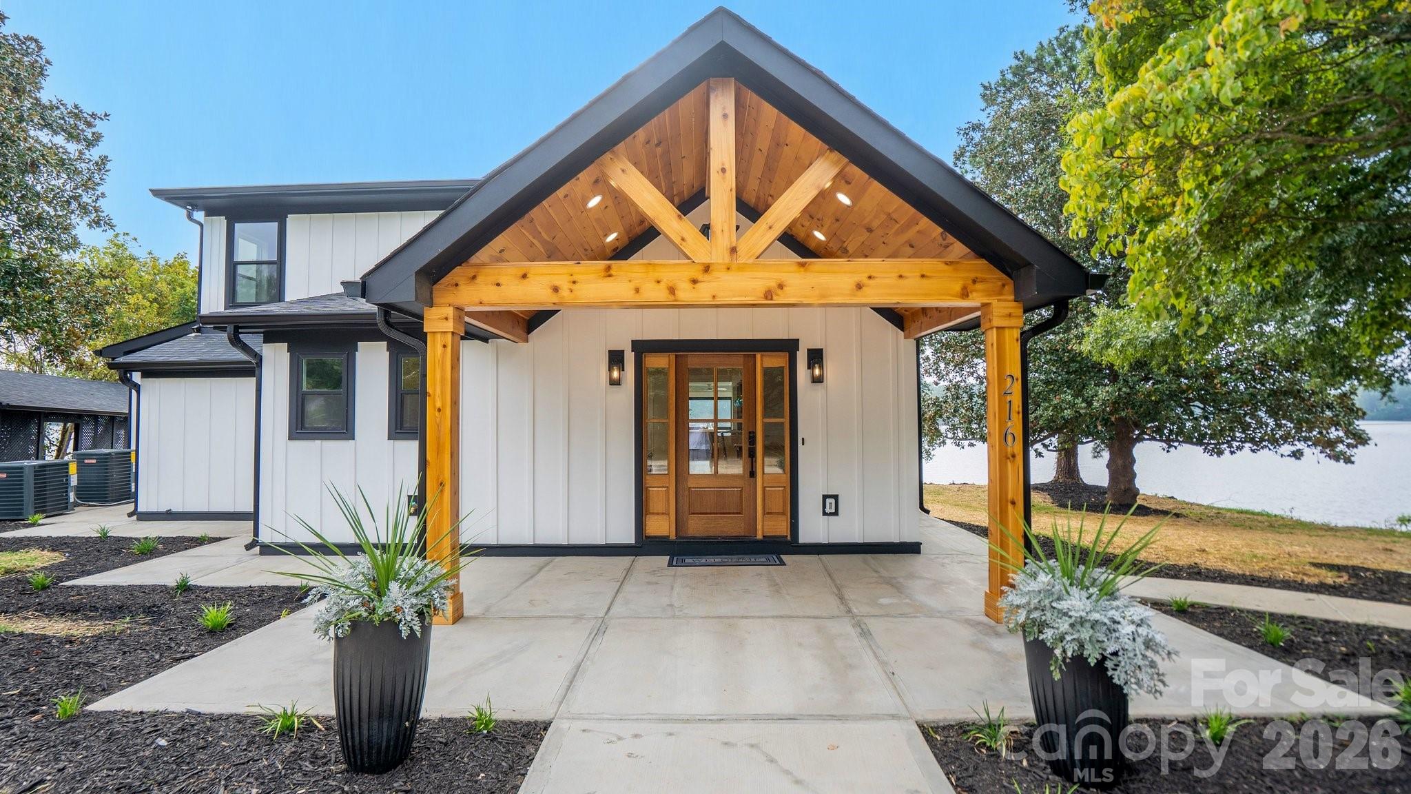 216 Lake Pines Lane — Lexington