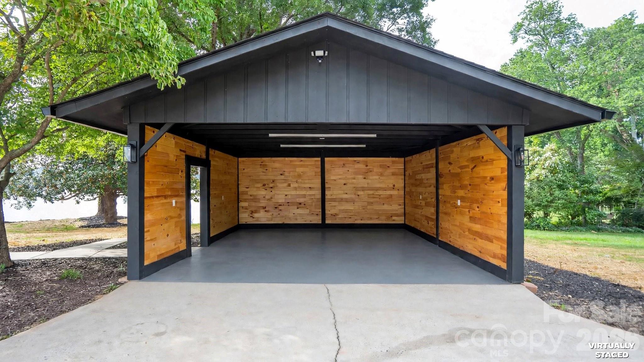 216 Lake Pines Lane — Lexington