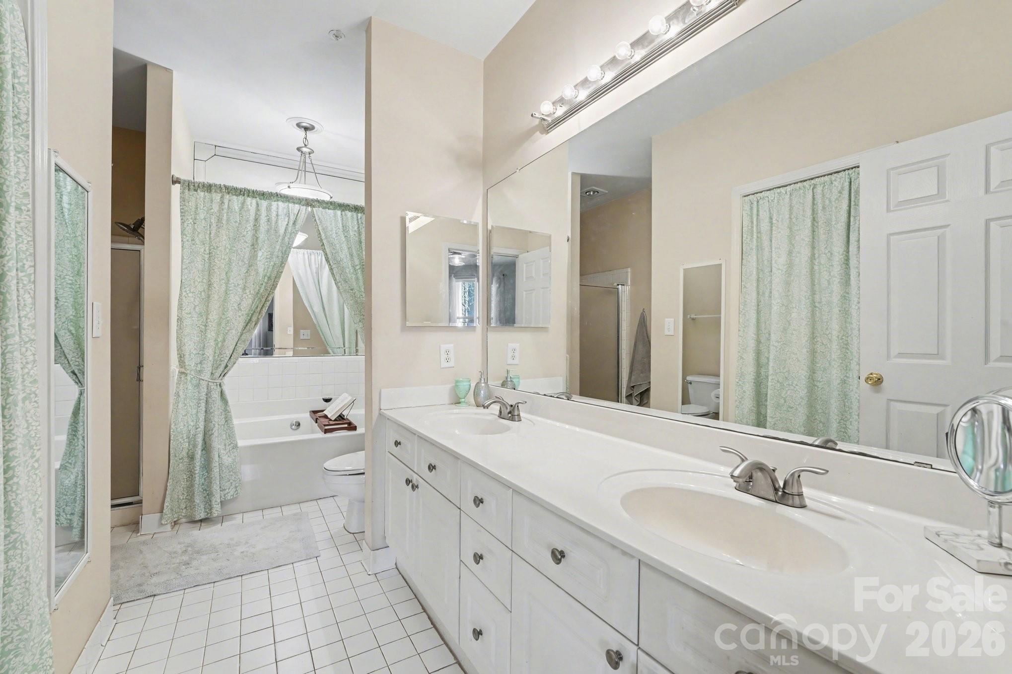 921 Northeast Drive #38 — Davidson