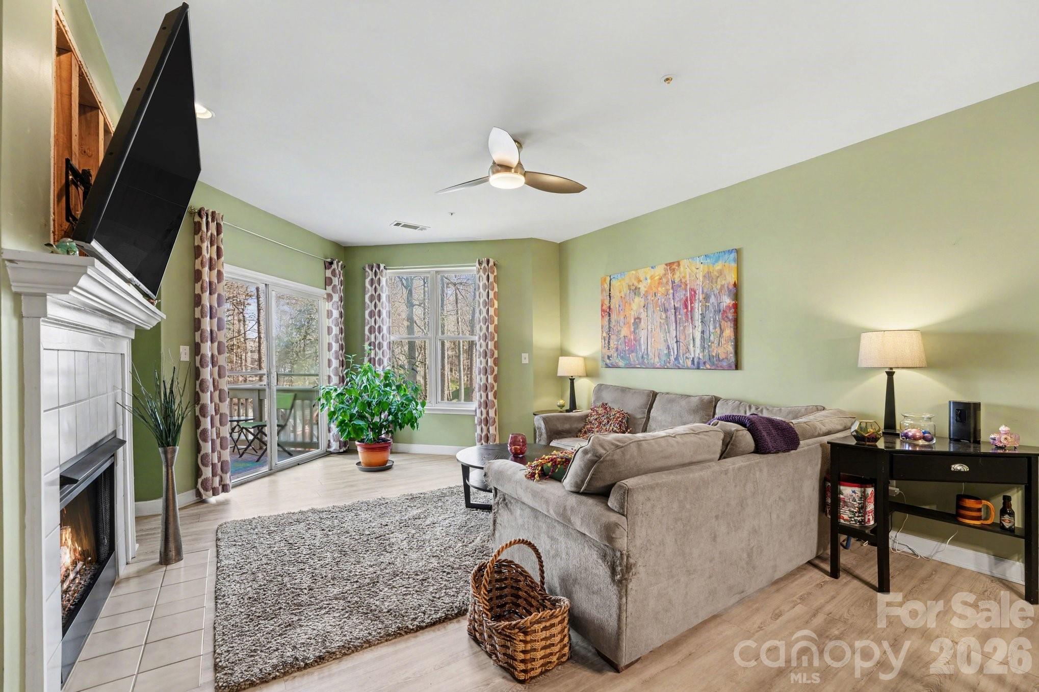 921 Northeast Drive #38 — Davidson