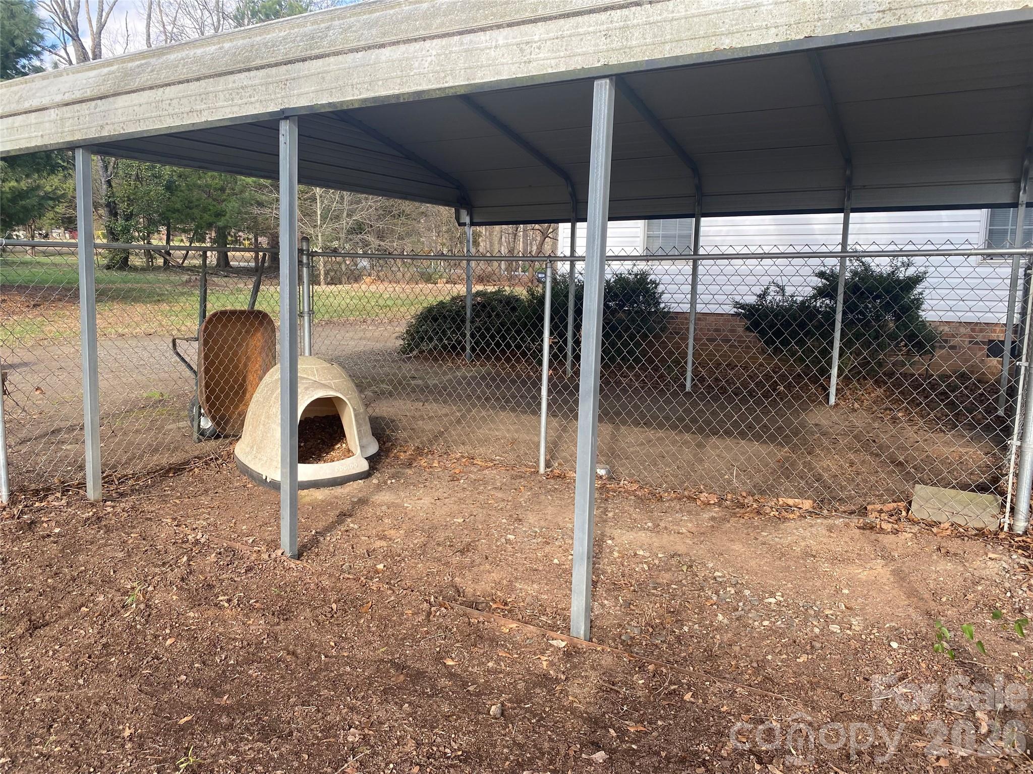 1011 Kiser Dairy Road — Dallas