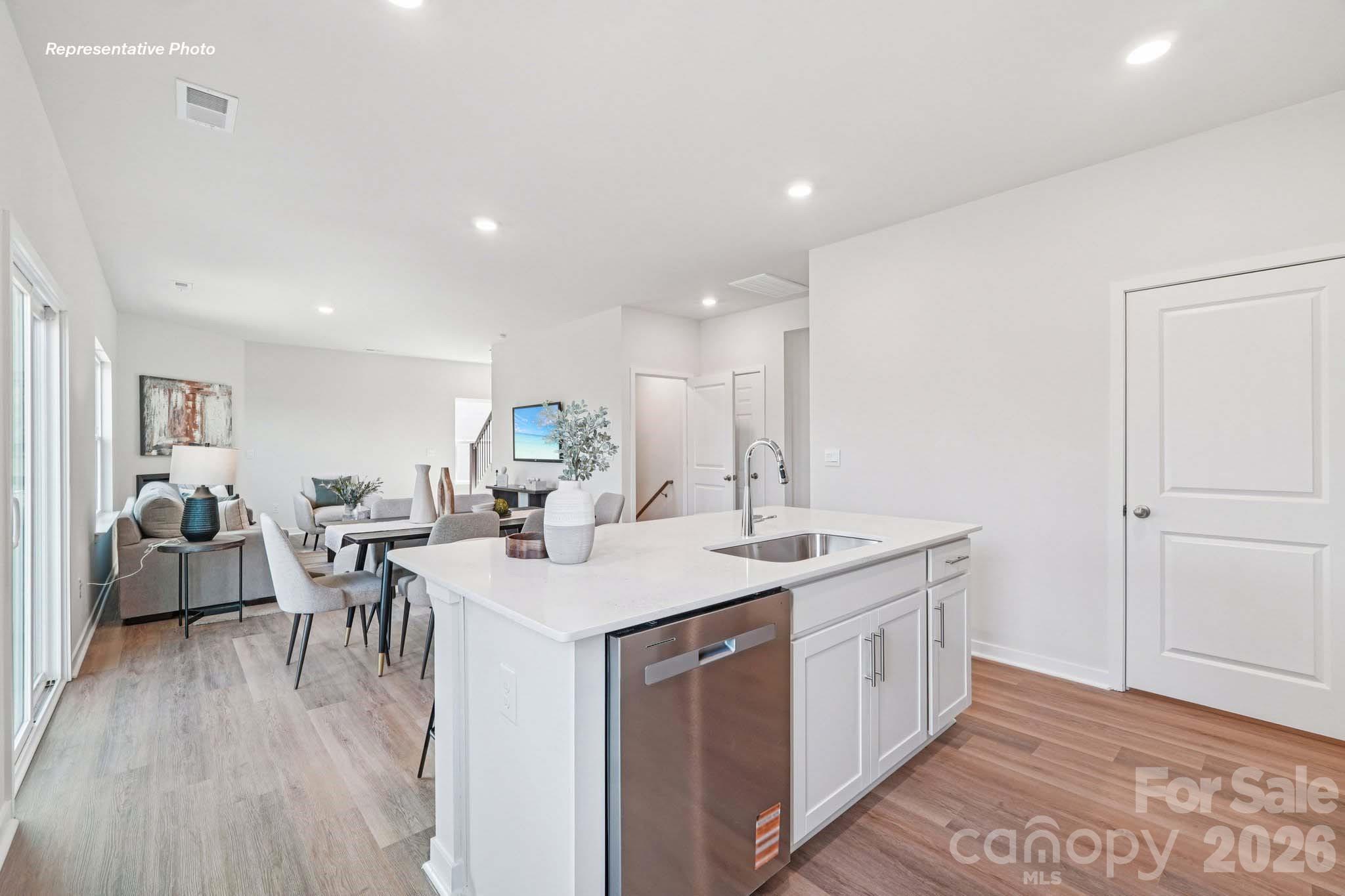 3006 Arundel Court — Maiden