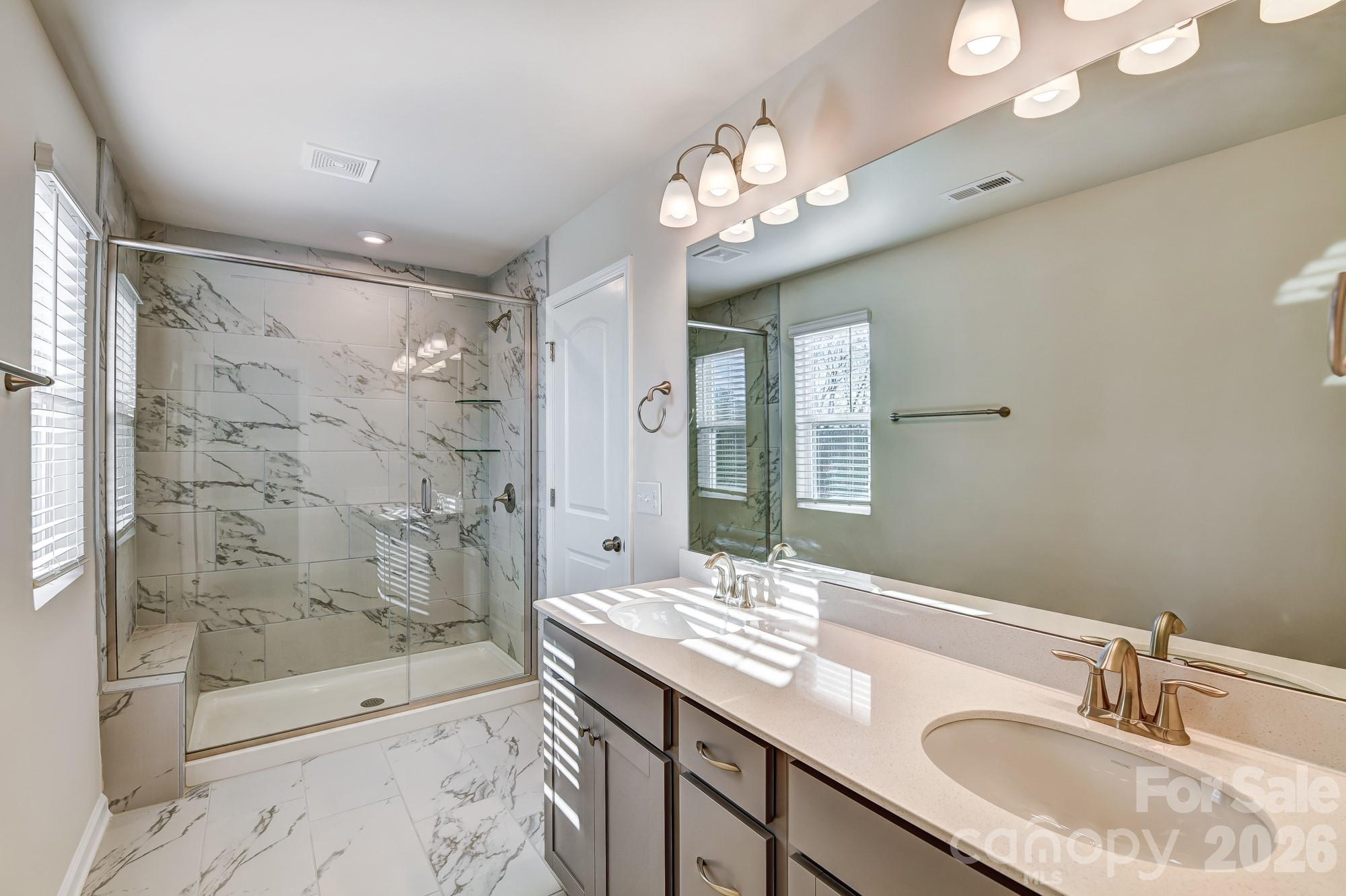 6122 Vasey Street — Charlotte