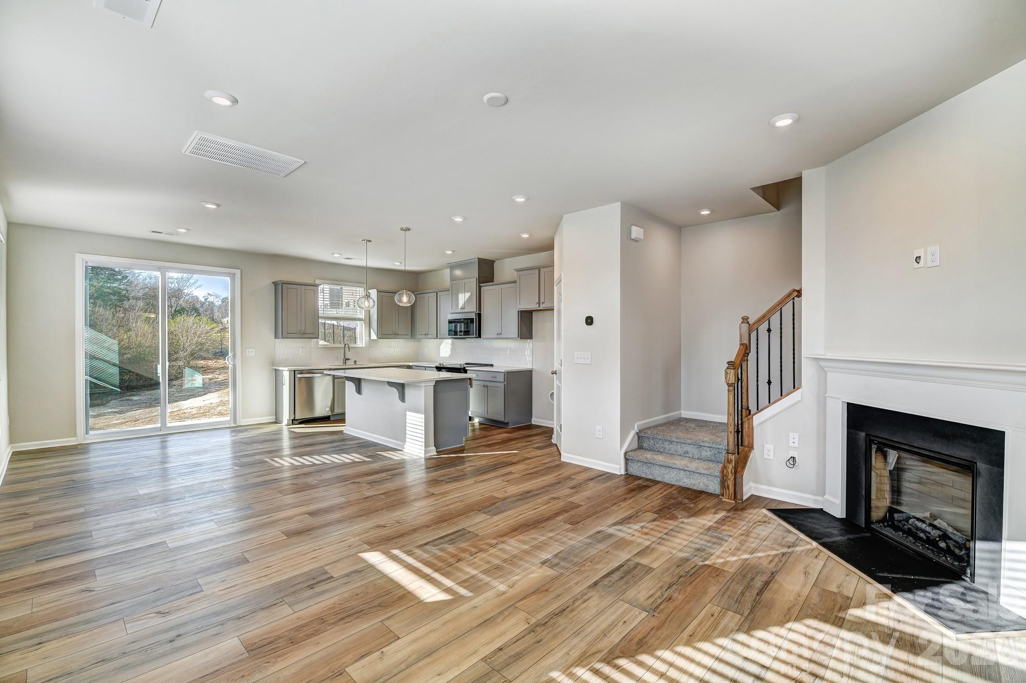 6122 Vasey Street — Charlotte