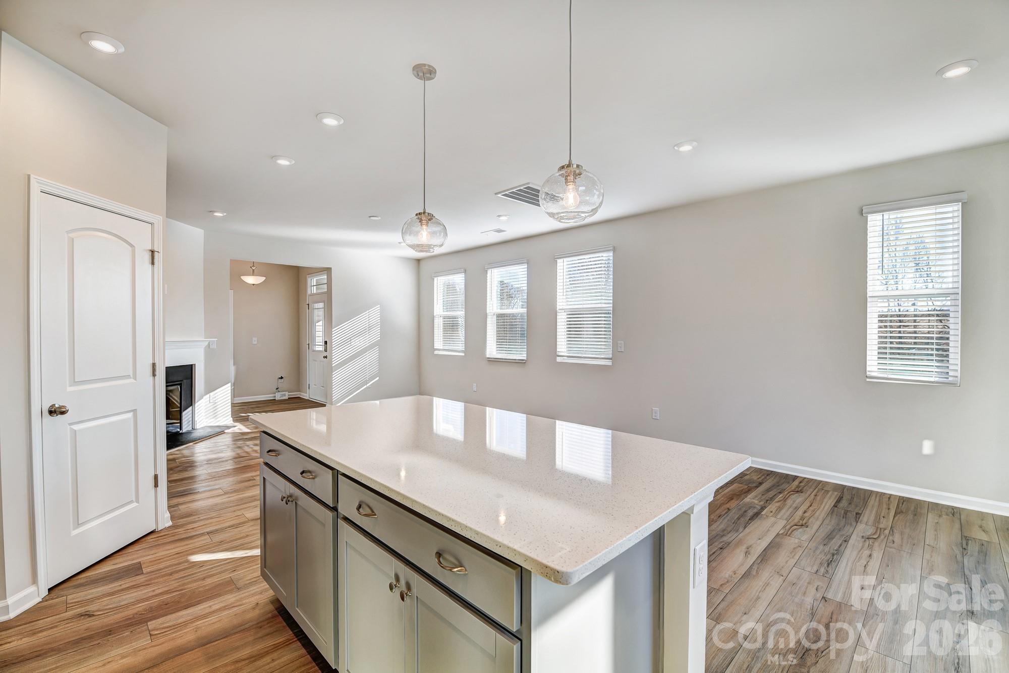 6122 Vasey Street — Charlotte