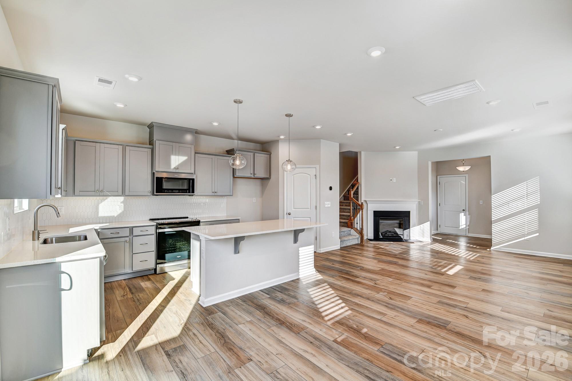 6122 Vasey Street — Charlotte