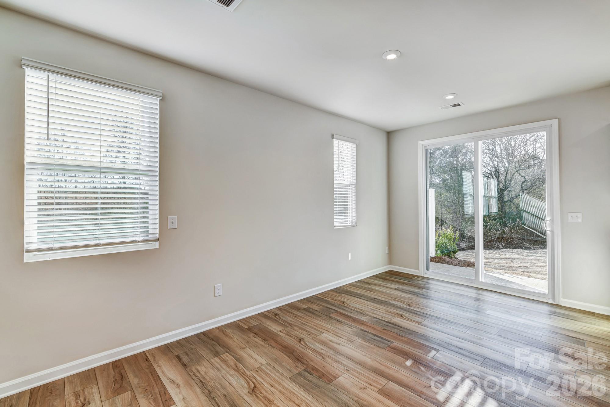 6122 Vasey Street — Charlotte