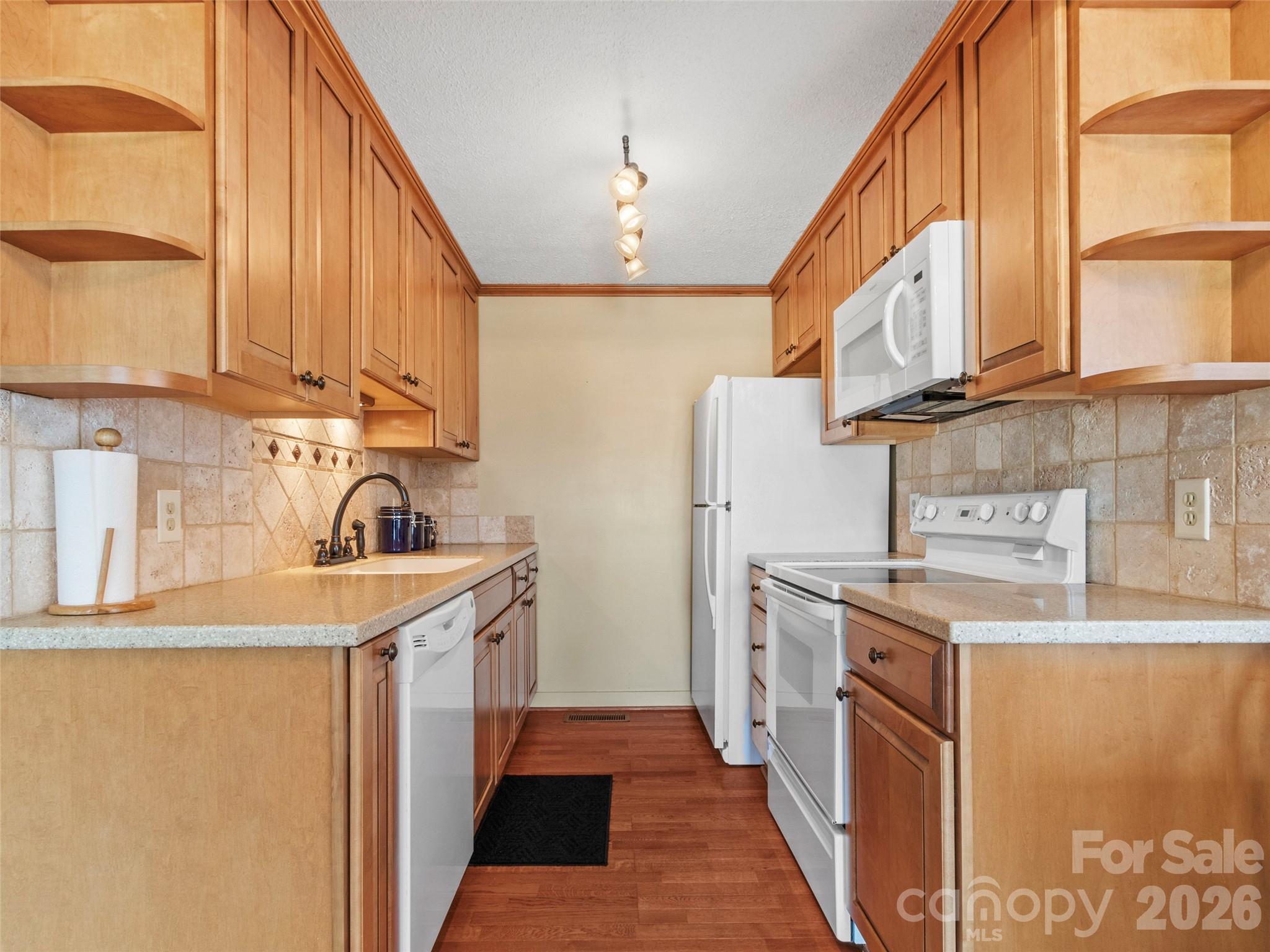 125 Townhouse Drive — Burnsville