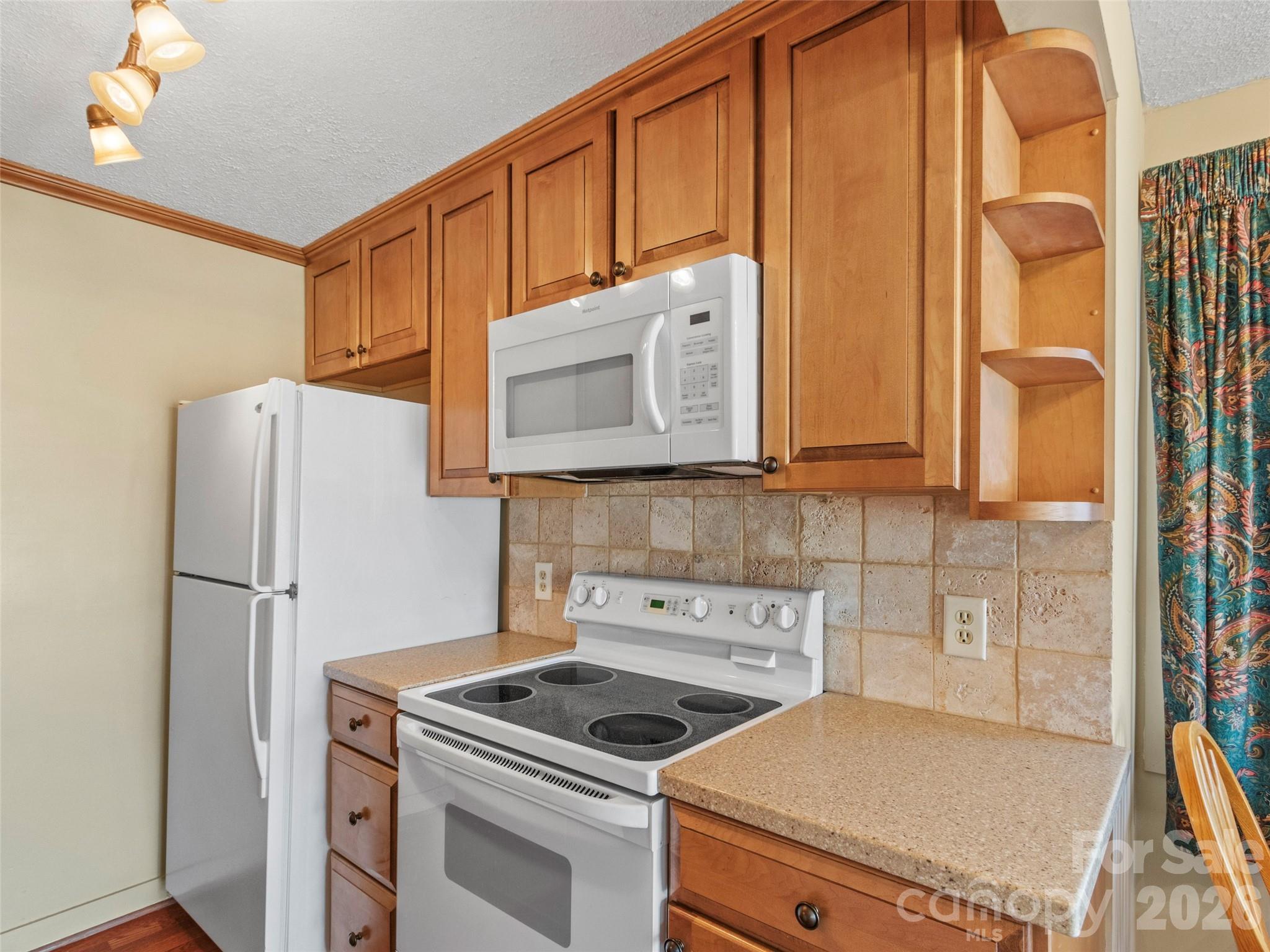 125 Townhouse Drive — Burnsville