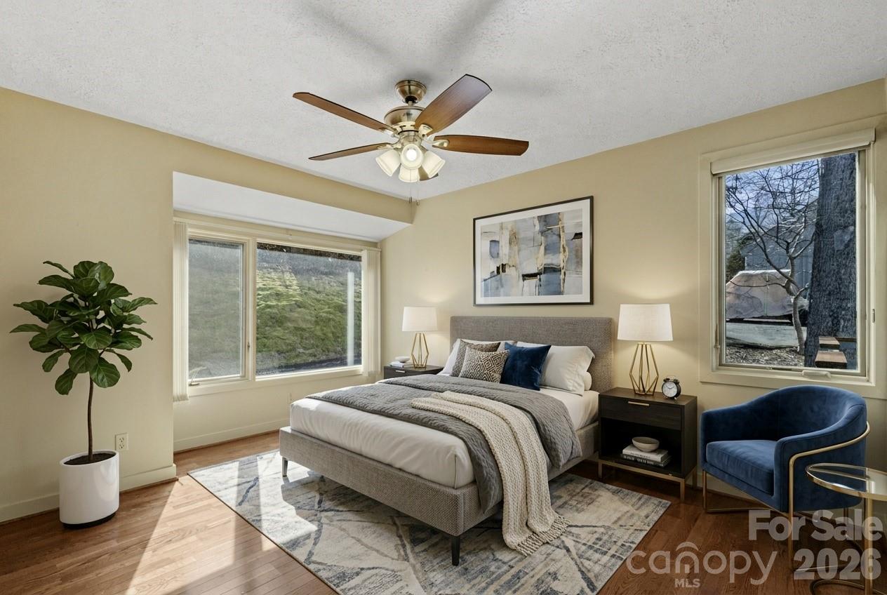 125 Townhouse Drive — Burnsville
