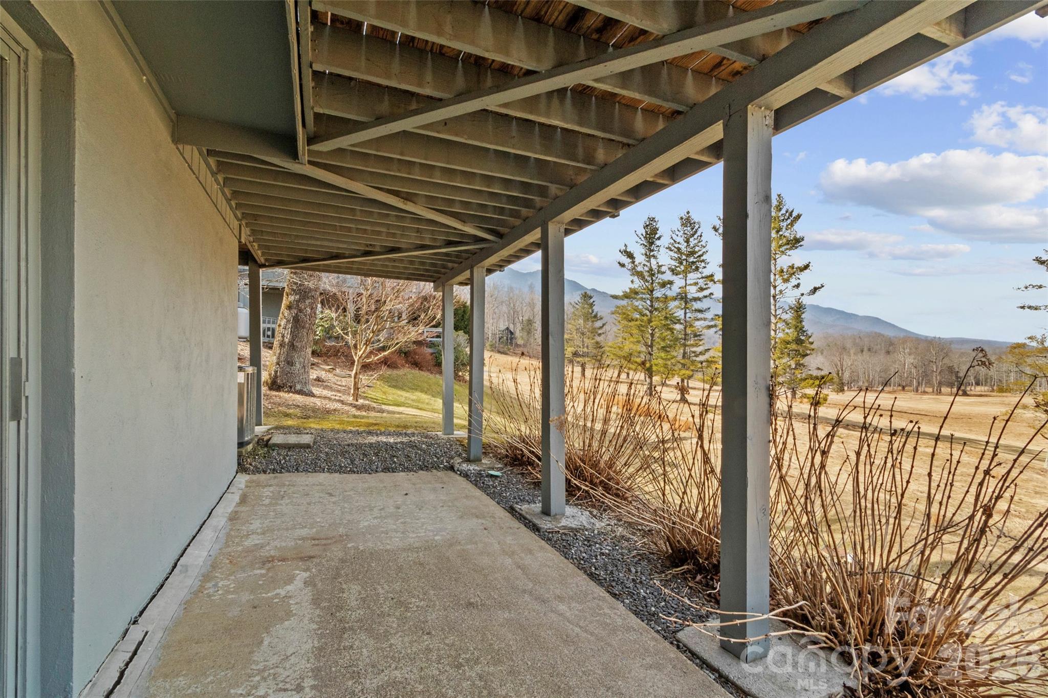 125 Townhouse Drive — Burnsville