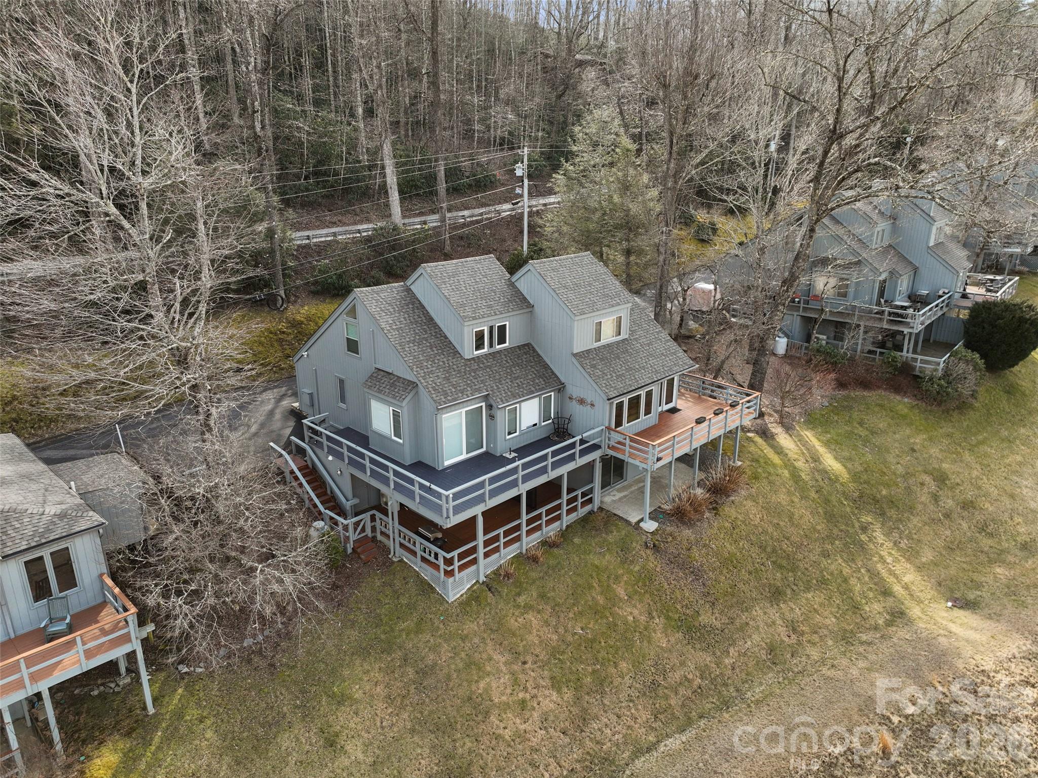125 Townhouse Drive — Burnsville