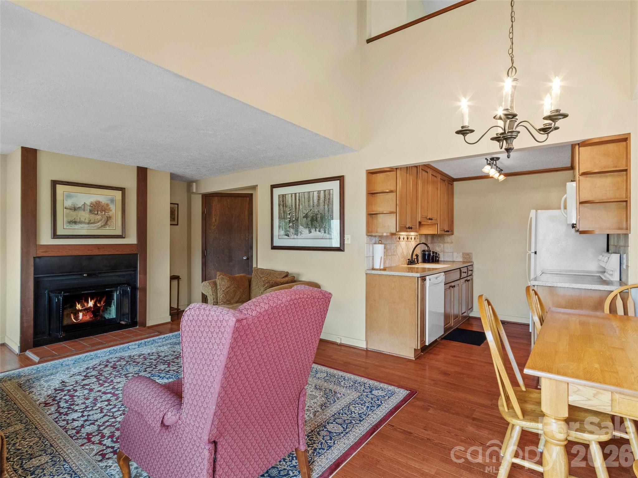 125 Townhouse Drive — Burnsville