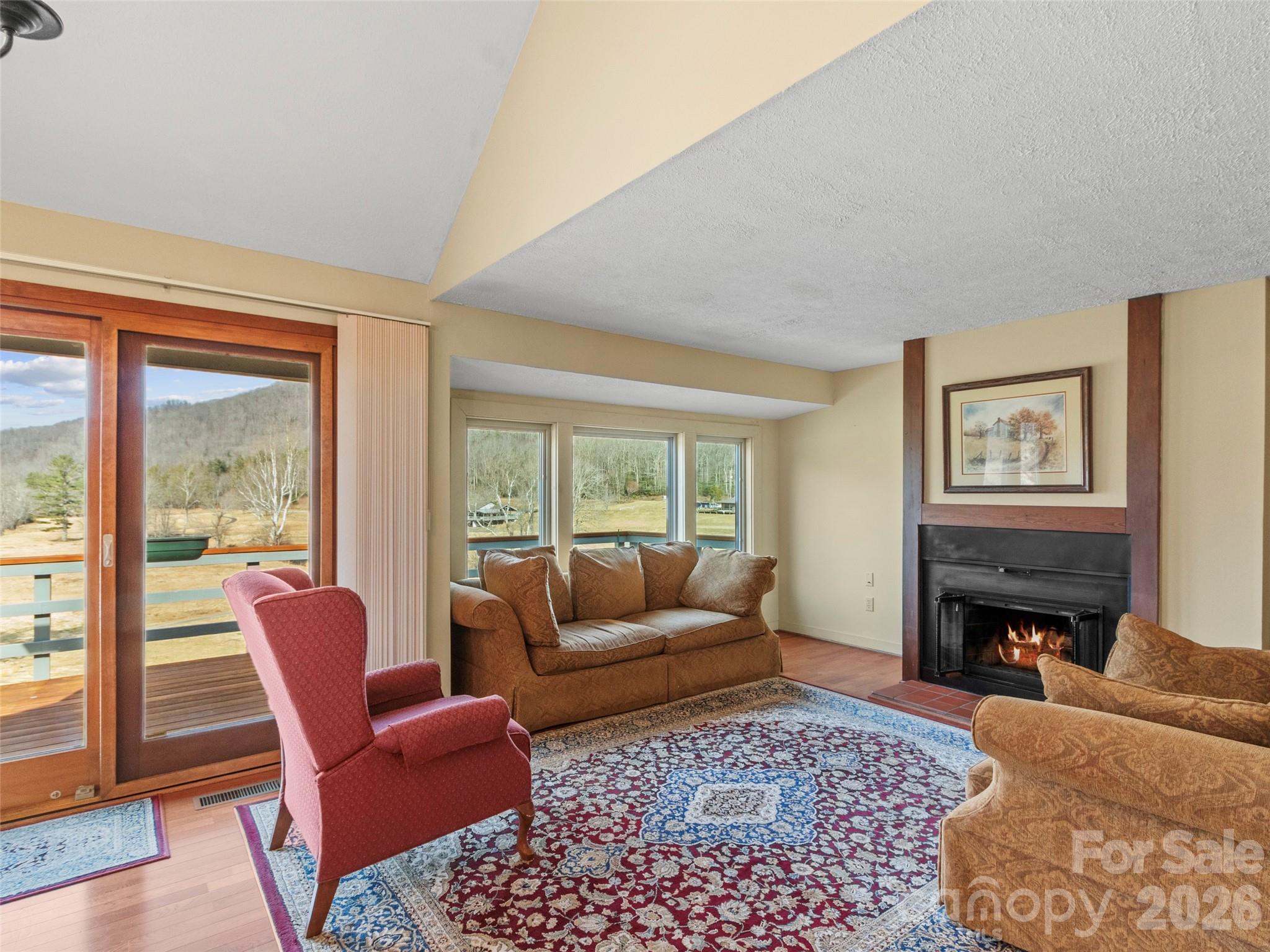 125 Townhouse Drive — Burnsville