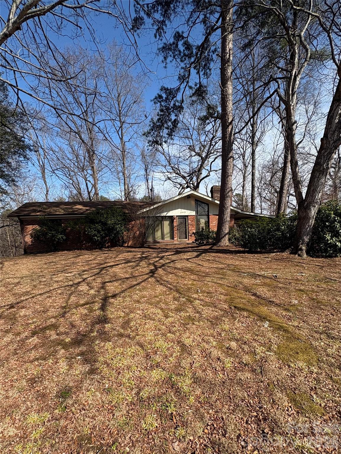 2042 Robinson Road #2 — Newton